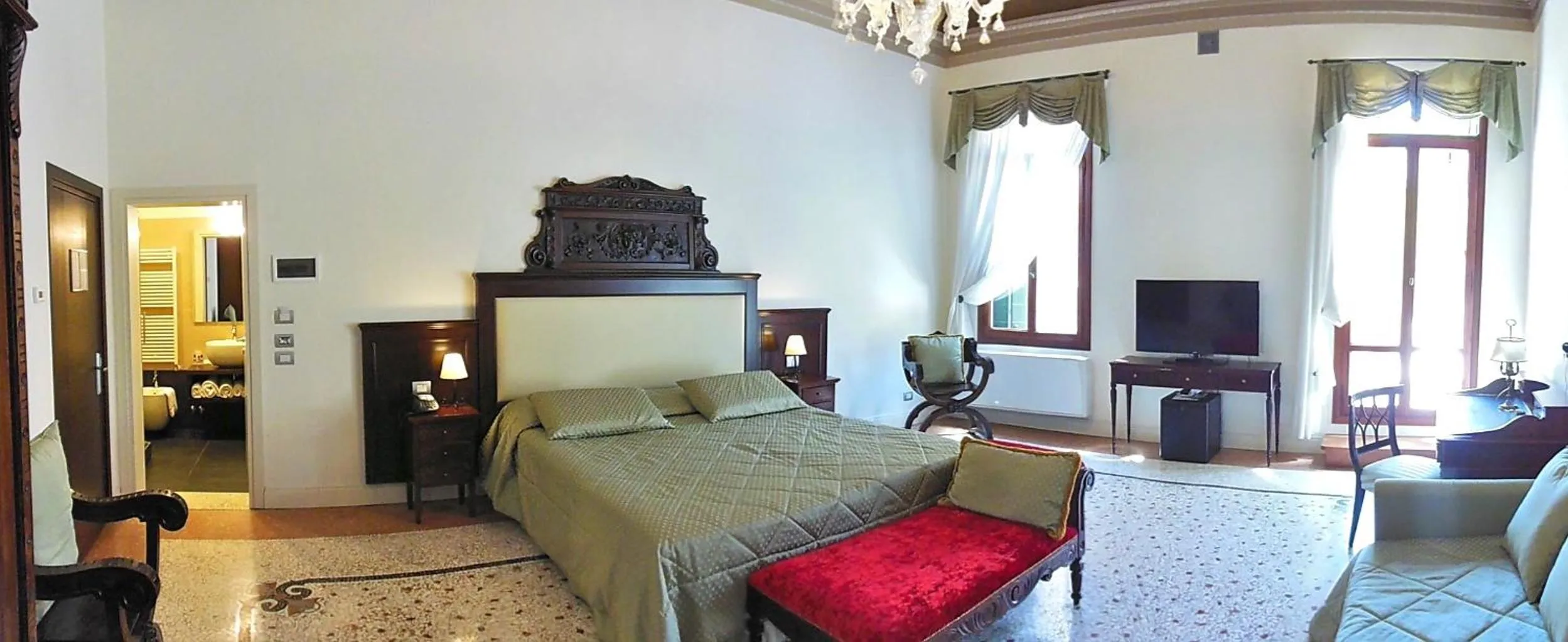 Bed in Hotel Sant'Antonin