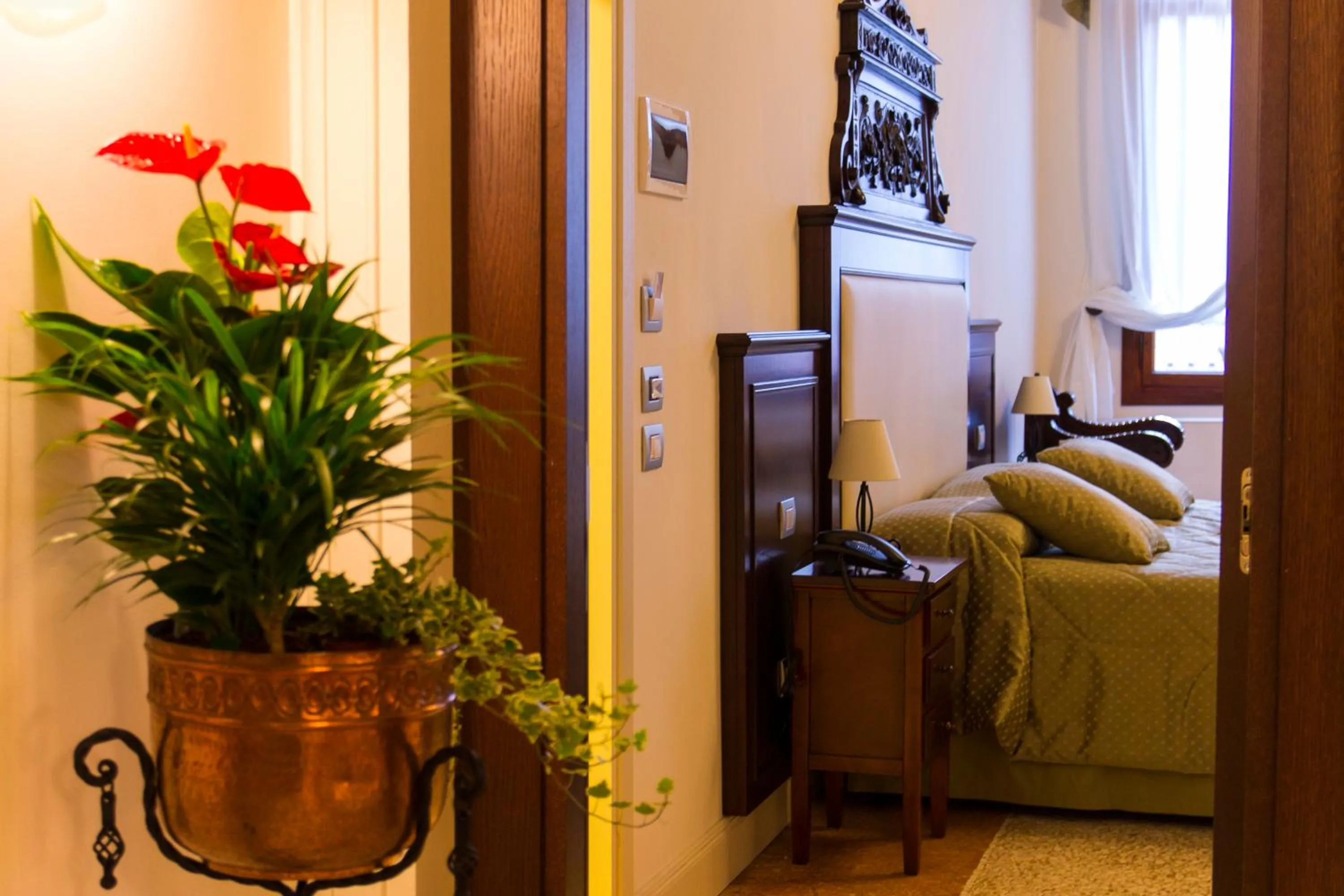 Bedroom, Bed in Hotel Sant'Antonin