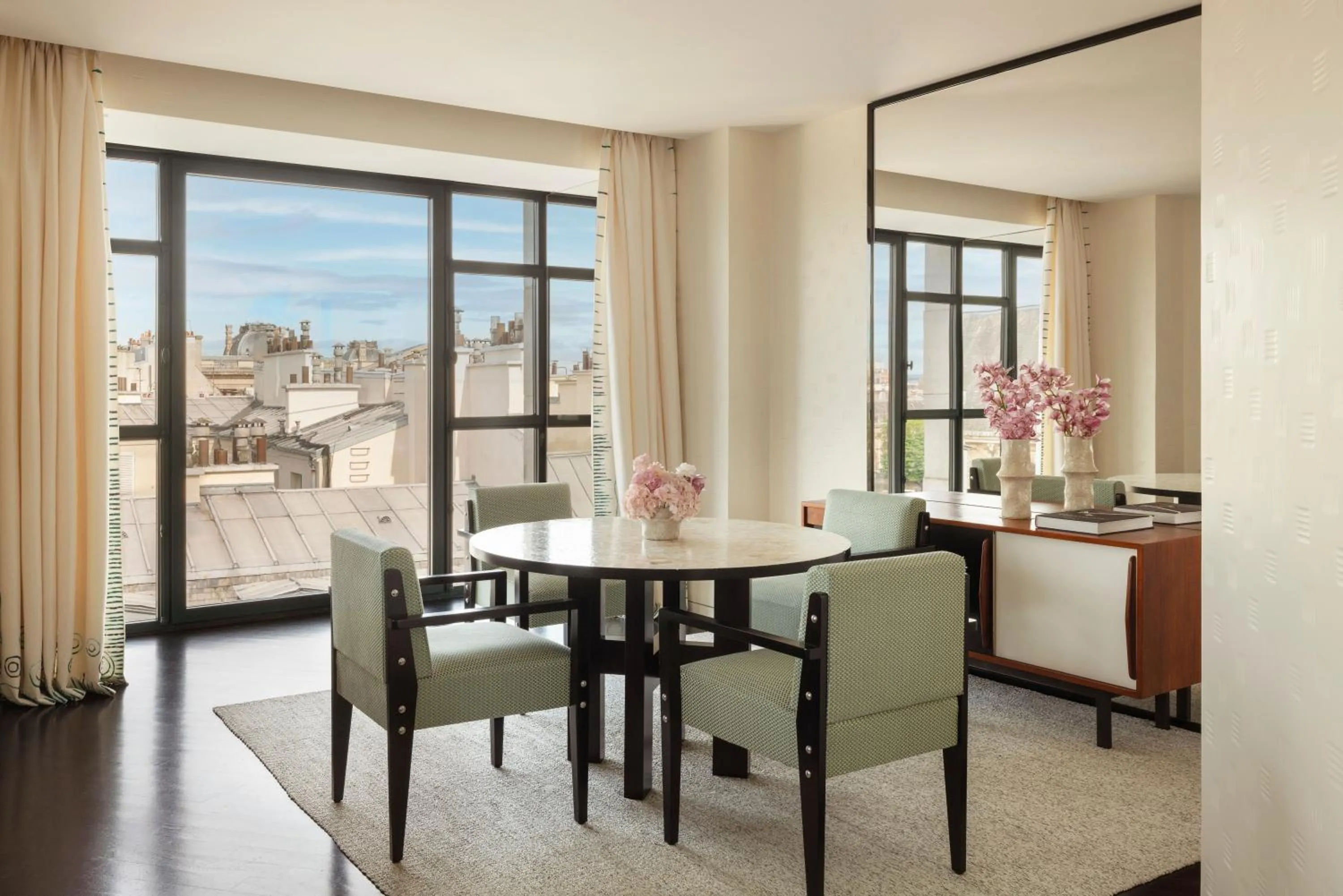 Living room in Cheval Blanc Paris & Dior Spa Cheval Blanc Paris