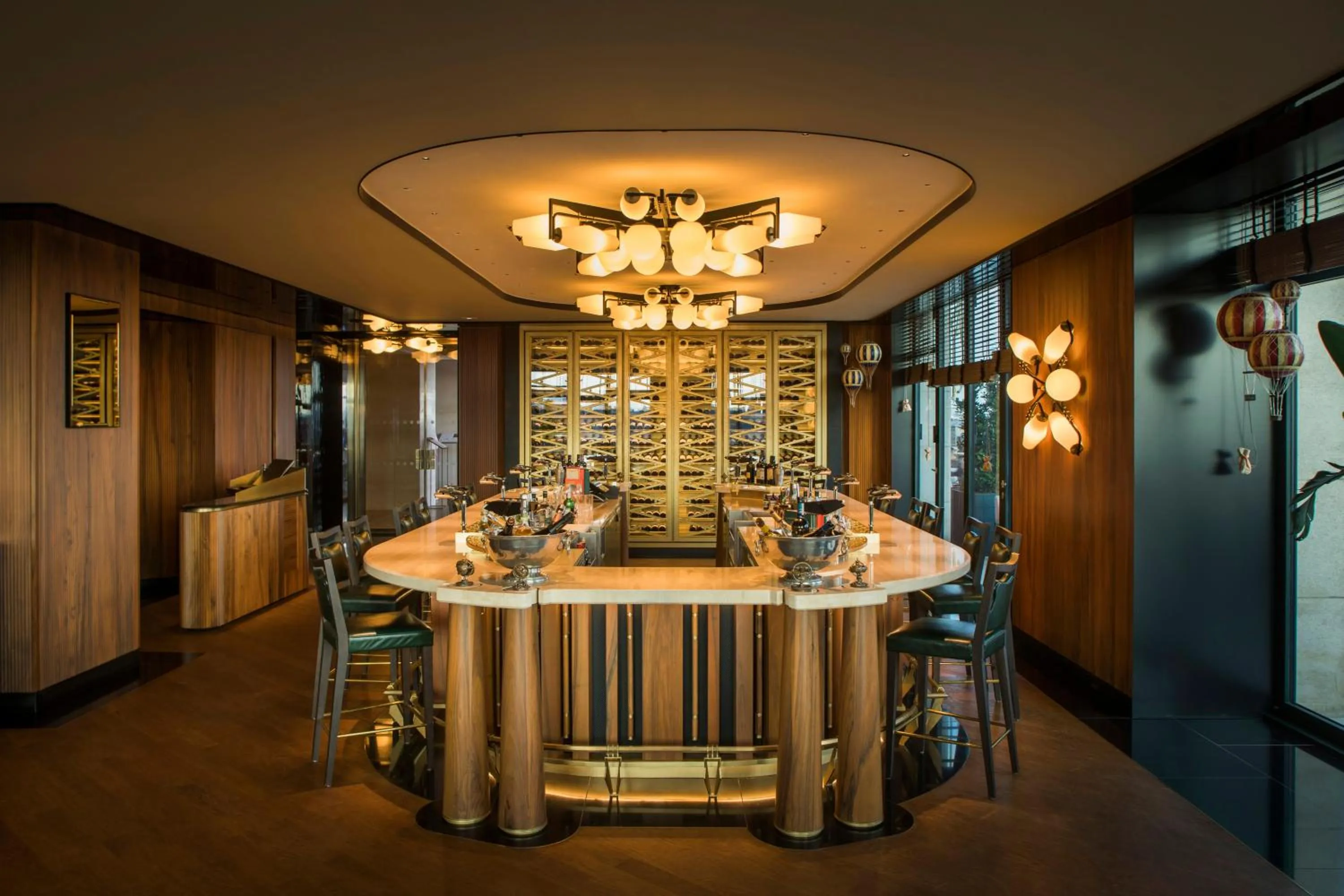 Restaurant/places to eat in Cheval Blanc Paris & Dior Spa Cheval Blanc Paris