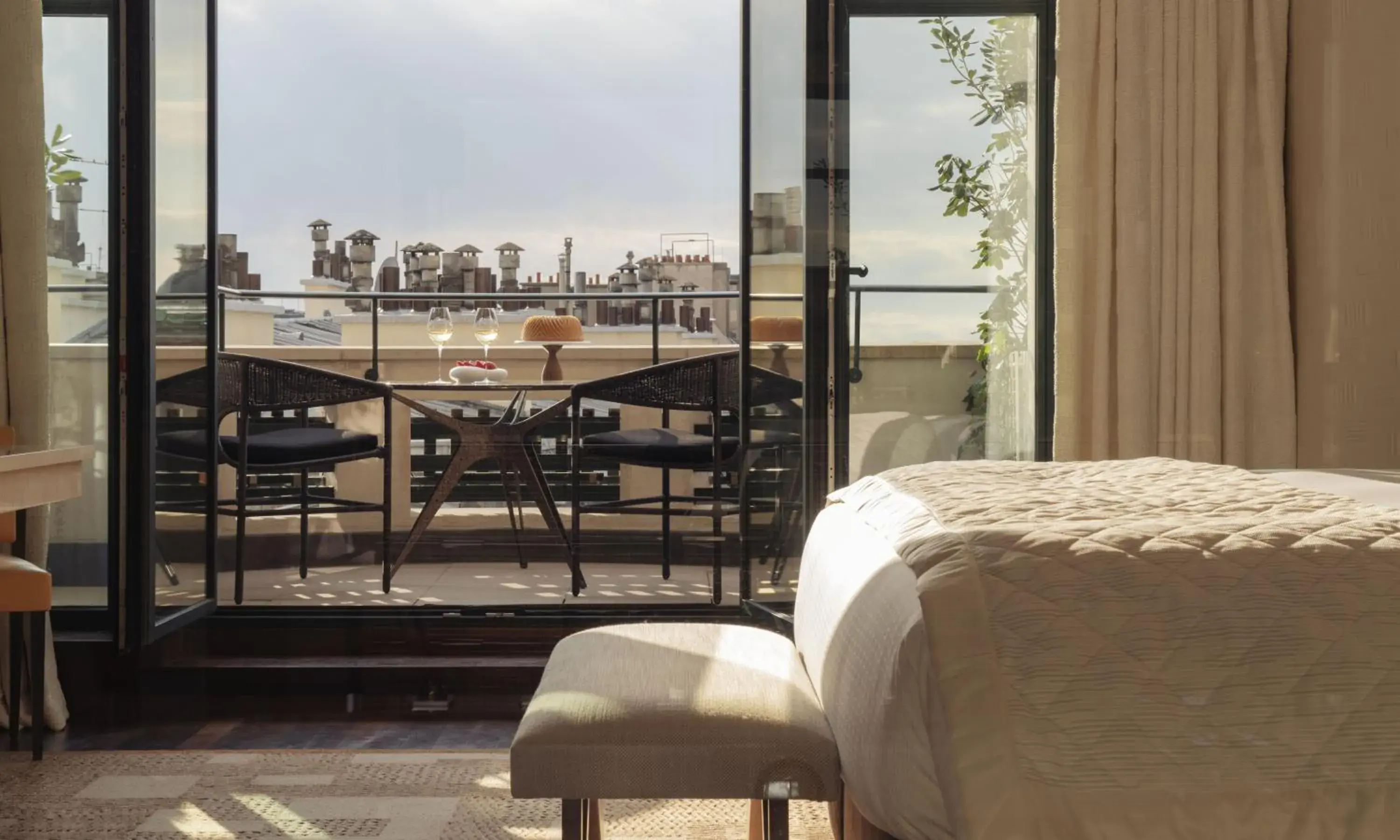 Balcony Deluxe Room in Cheval Blanc Paris & Dior Spa Cheval Blanc Paris Balcony Deluxe Room in Cheval Blanc Paris & Dior Spa Cheval Blanc Paris