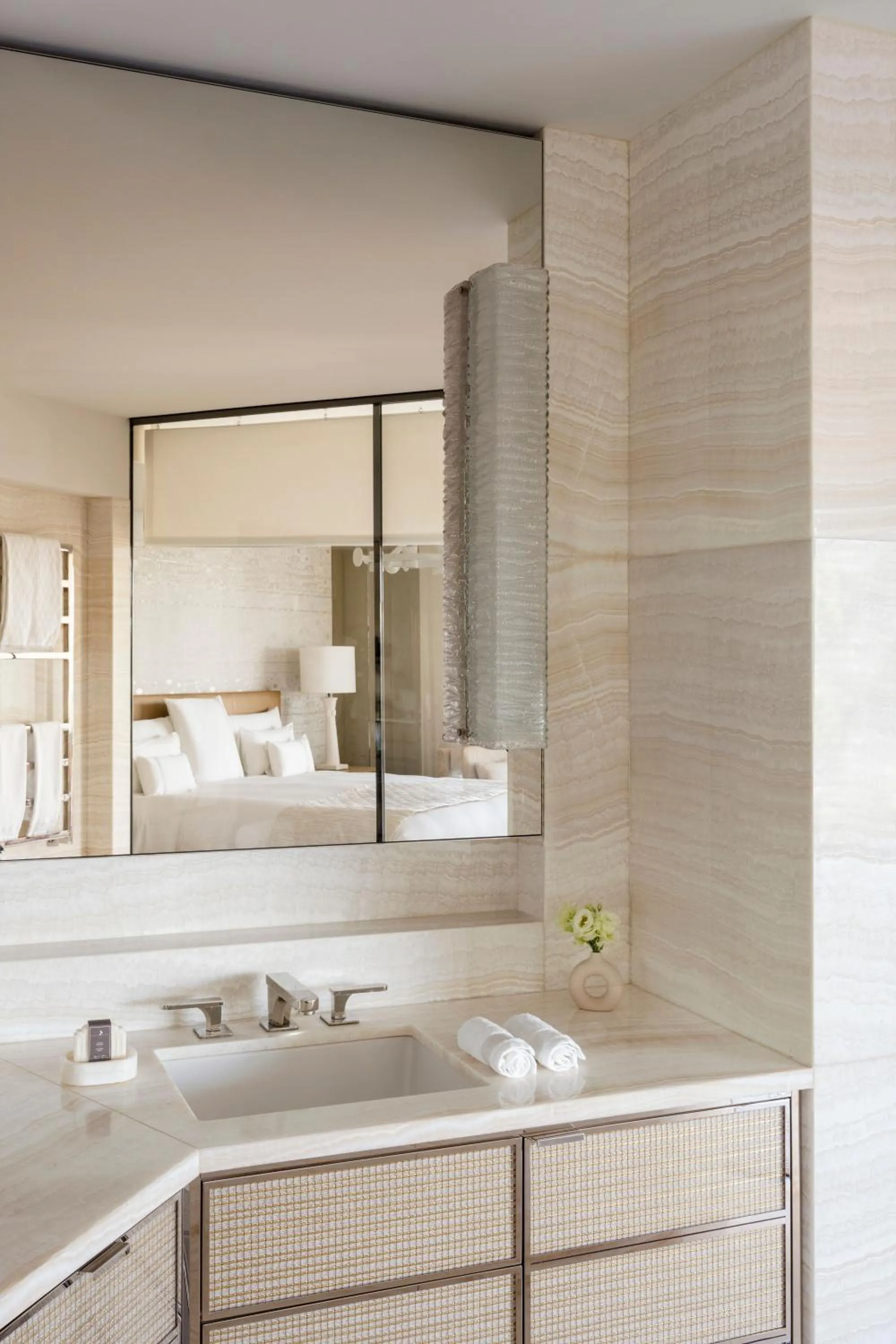 Bathroom, Bed in Cheval Blanc Paris & Dior Spa Cheval Blanc Paris