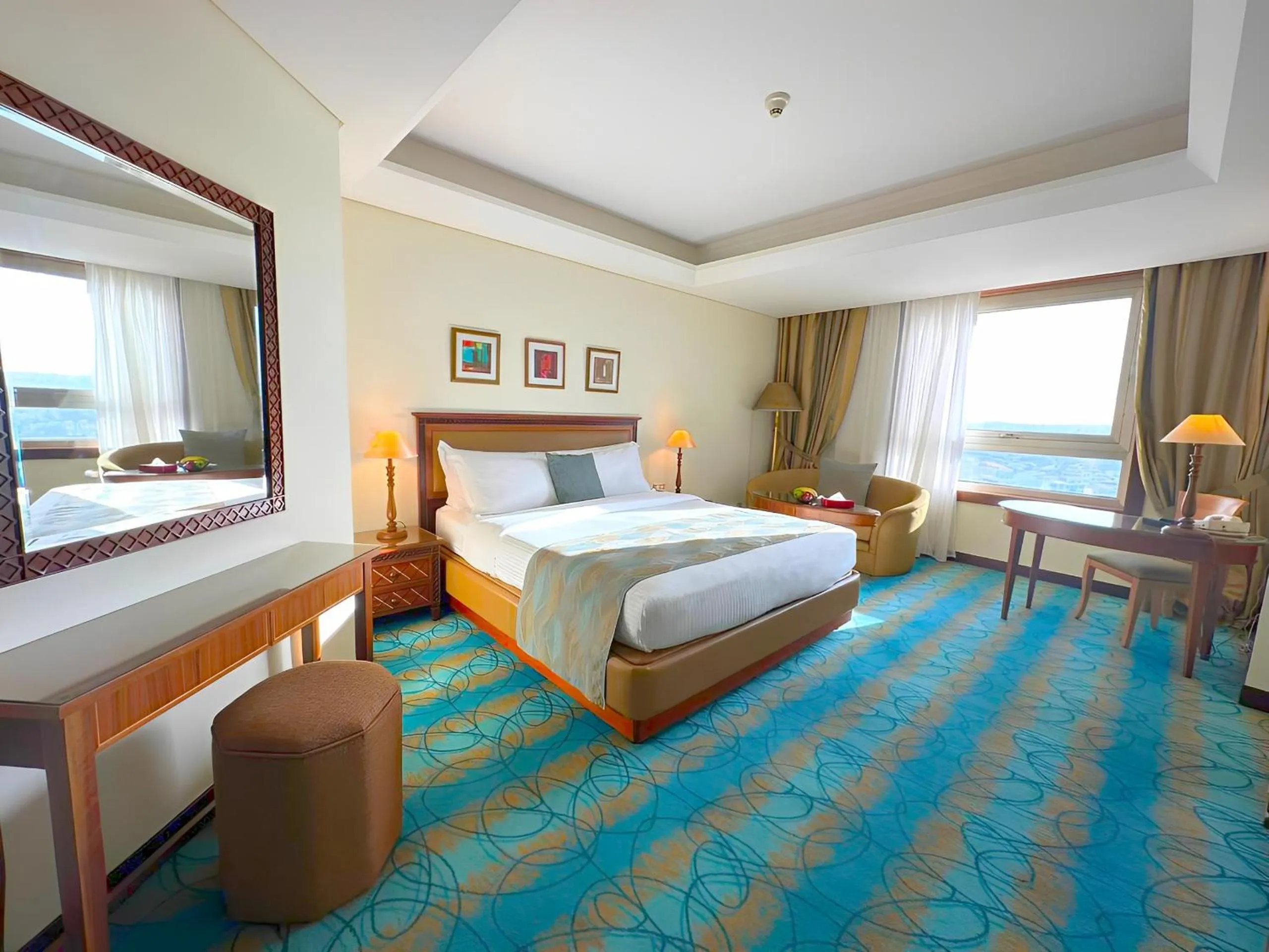 Photo of the whole room, Bed in Le Royal Amman