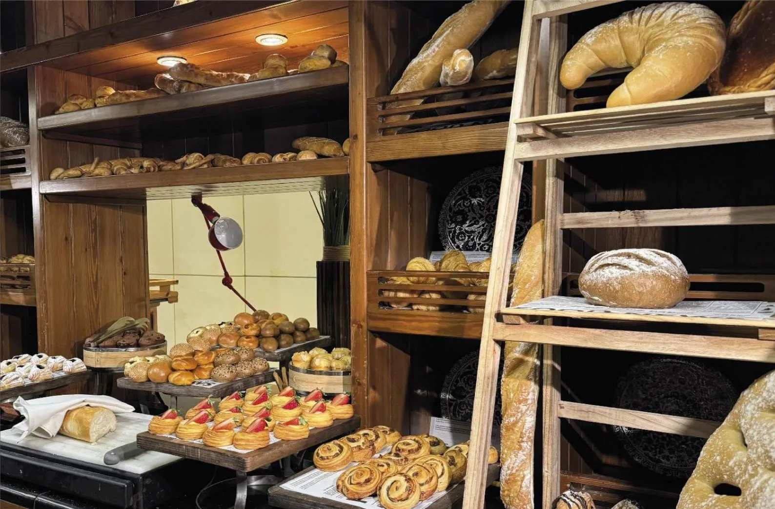 Restaurant/places to eat in Le Royal Amman