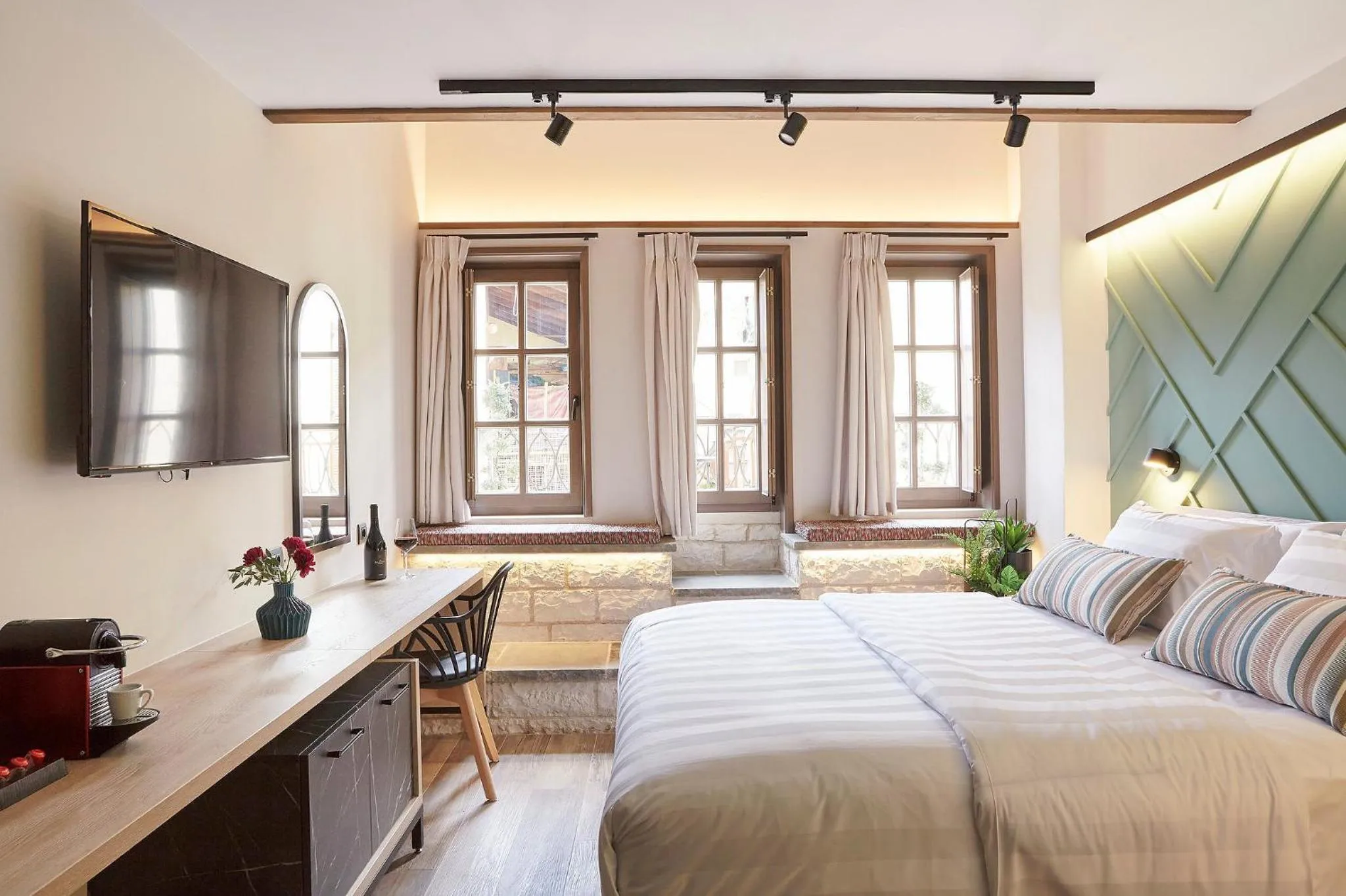 Bedroom, Bed in IALNA Boutique Hotel