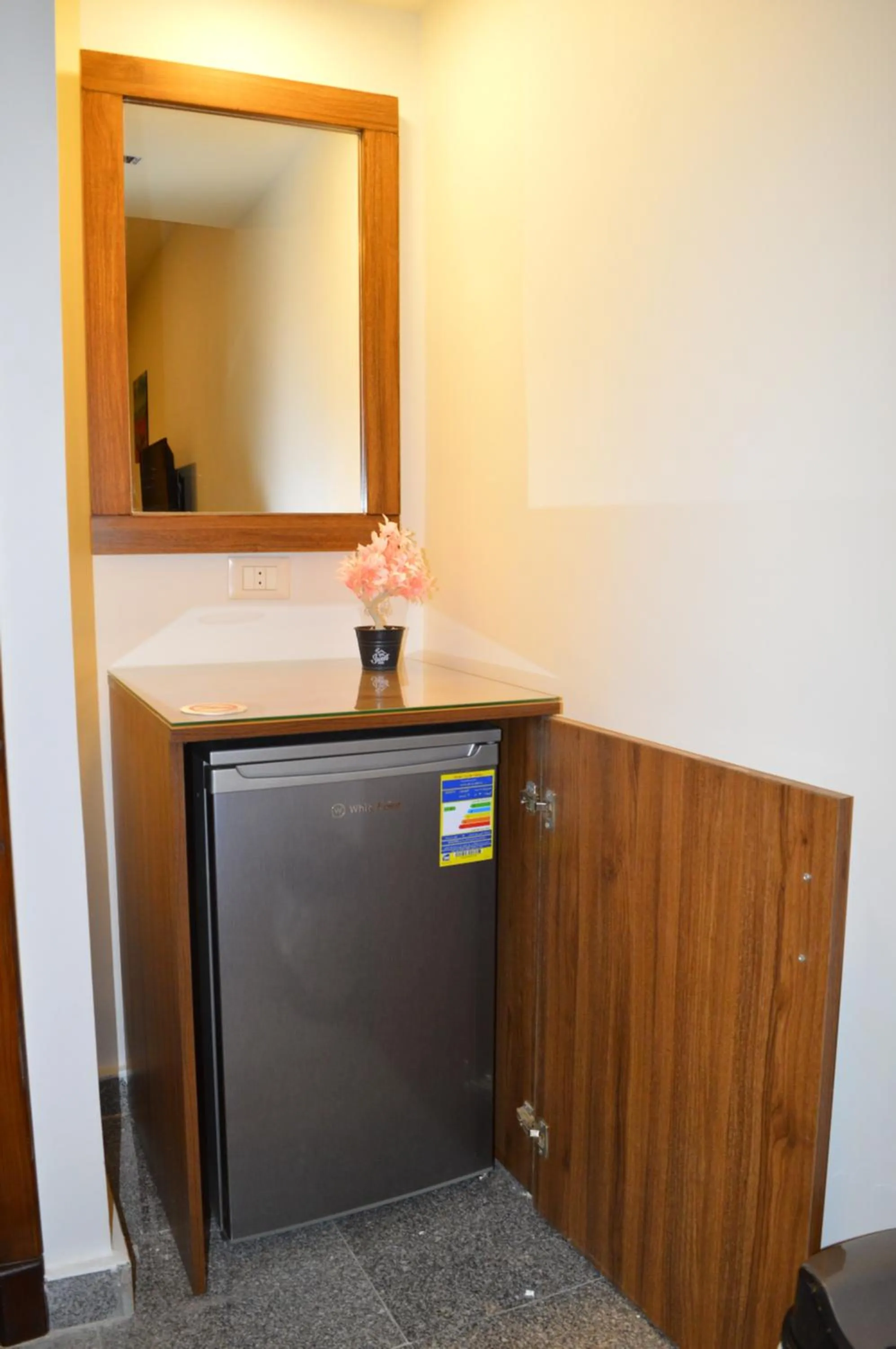 Coffee/tea facilities in Royal Inn Residence