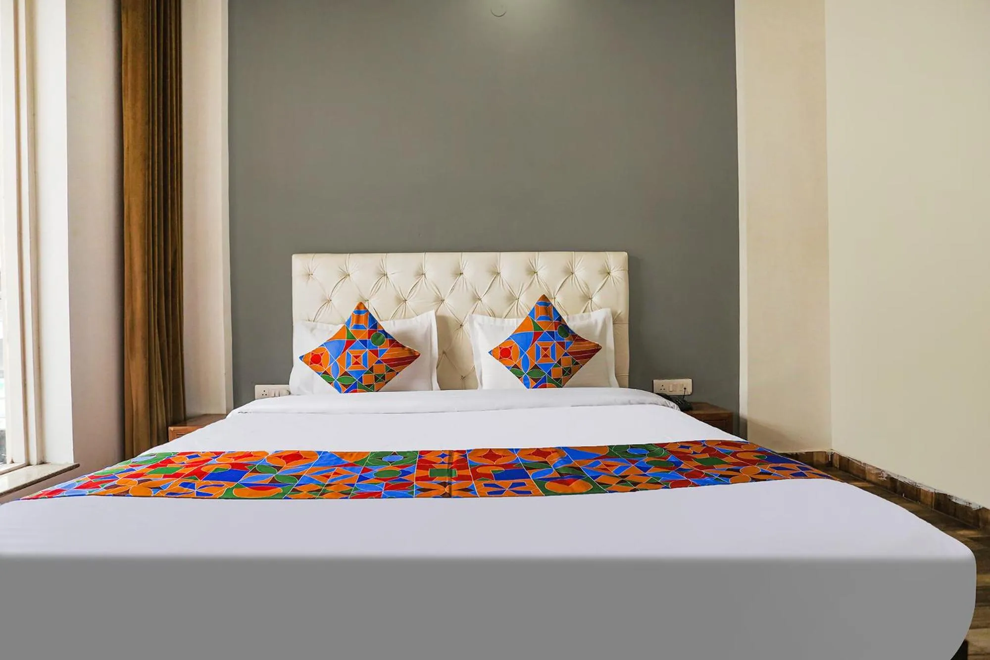 Bed in FabHotel Sky Rise Inn Near Medanta- The Medicity Hospital, Gurugram