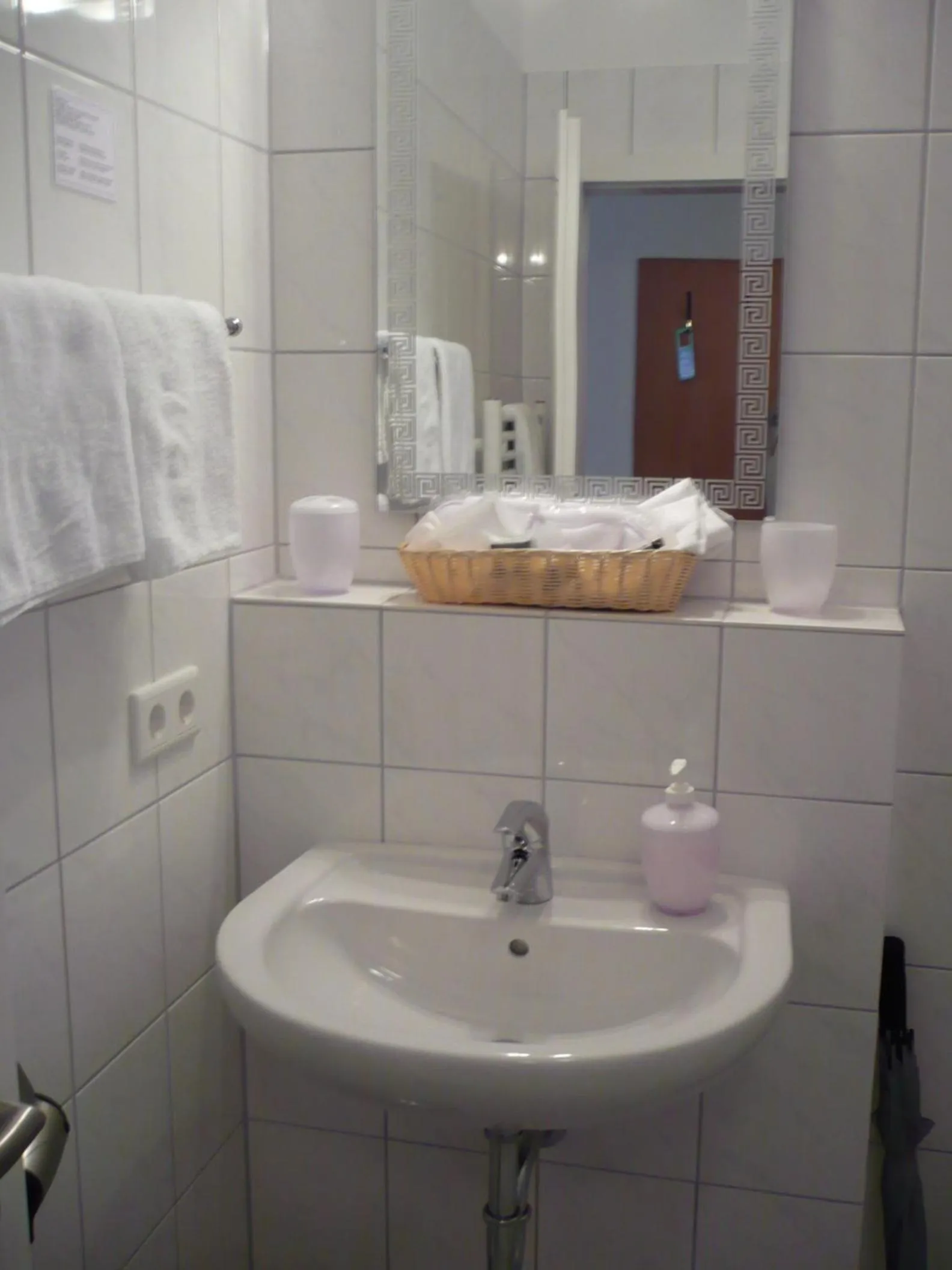 Bathroom in Frick's Hotel