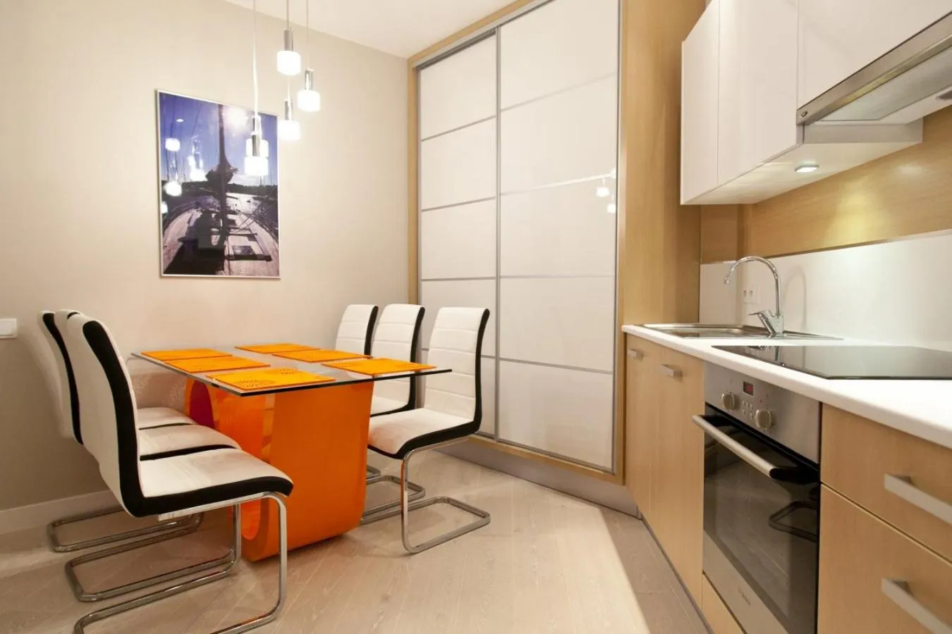 Kitchen or kitchenette in Dune Resort Mielno - A