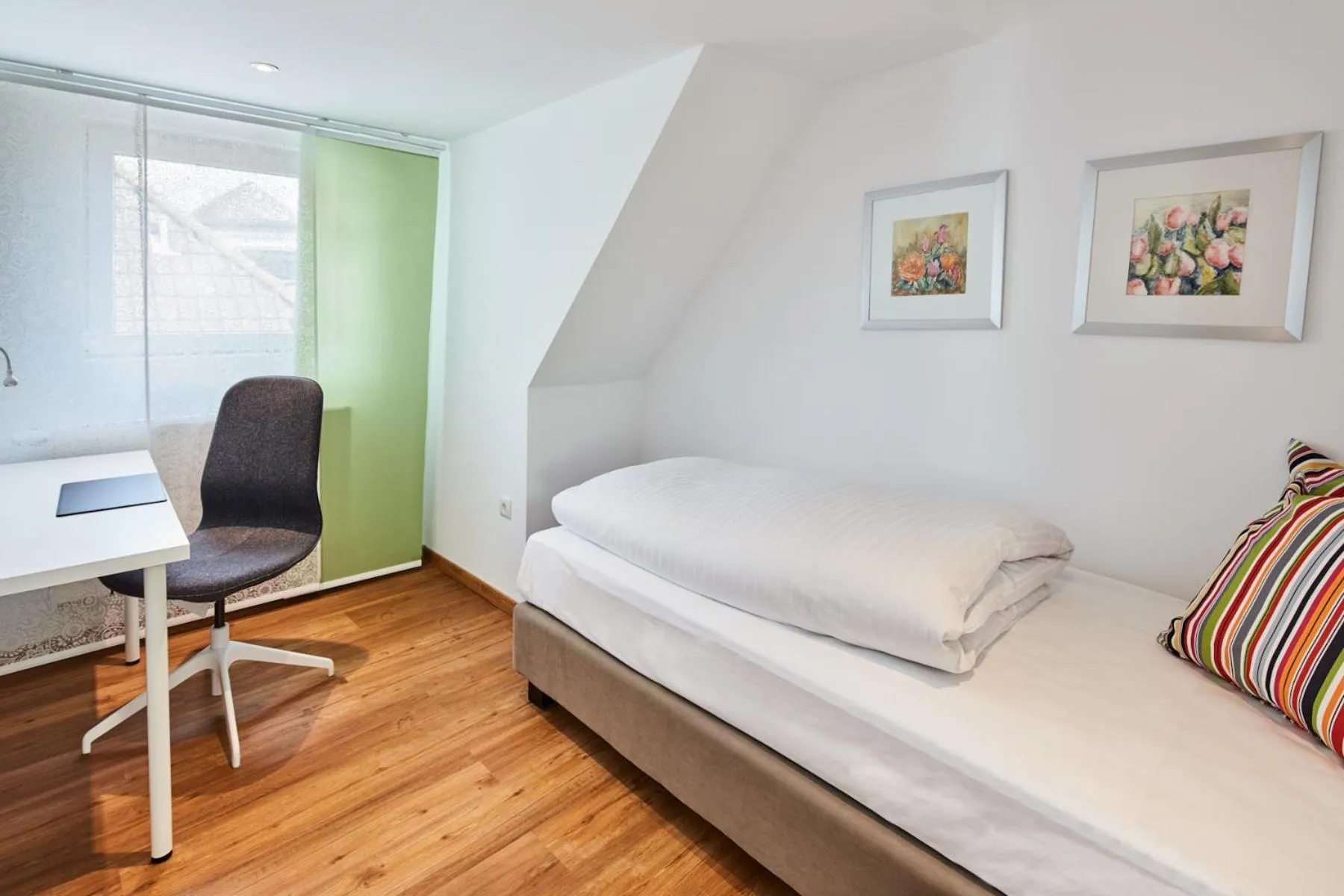 Bedroom, Bed in Hotel zur Post