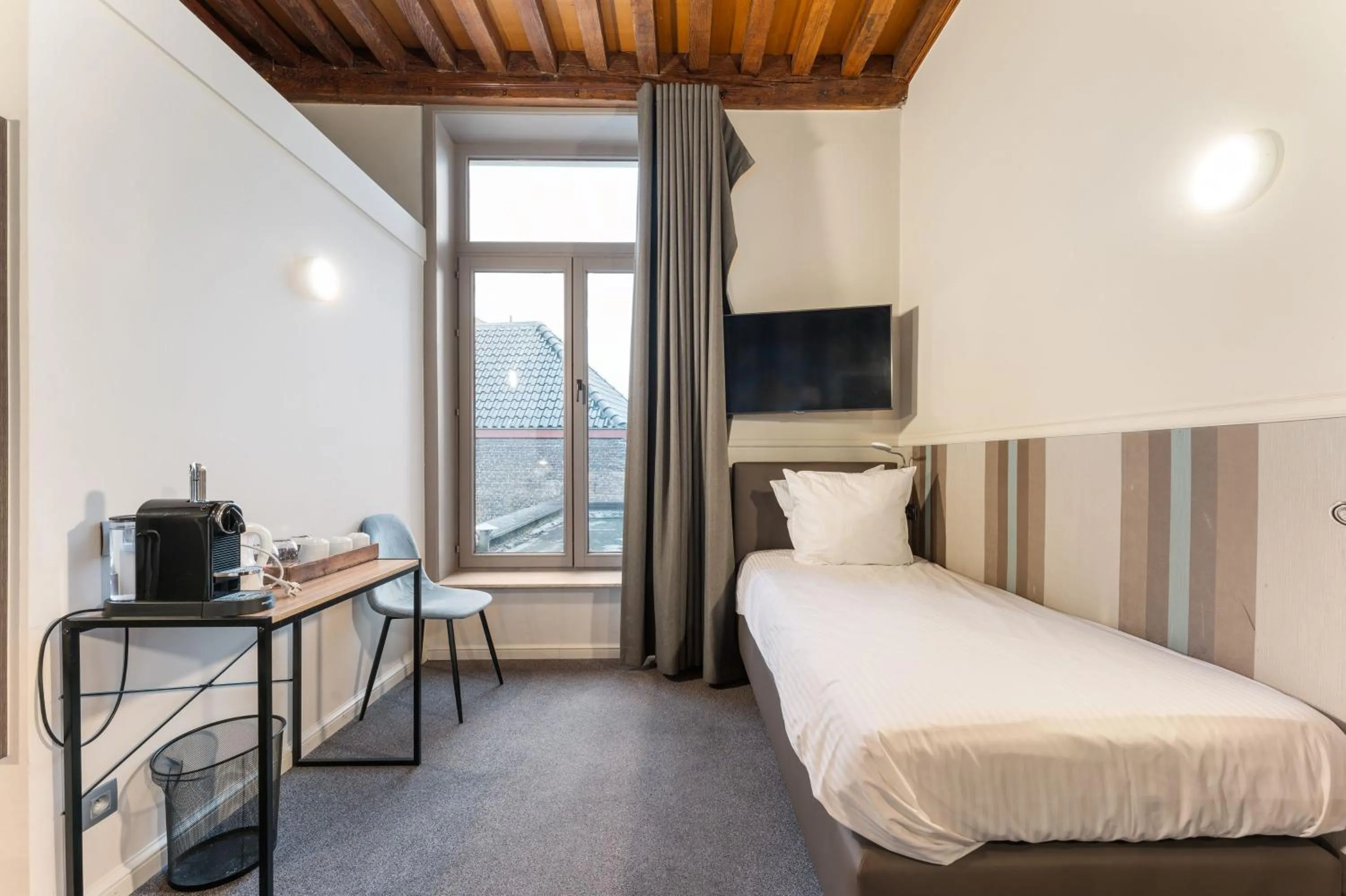 Bed in Hotel karel de stoute