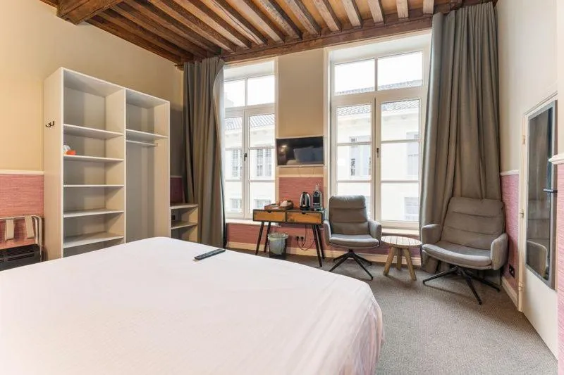 Bed in Hotel karel de stoute