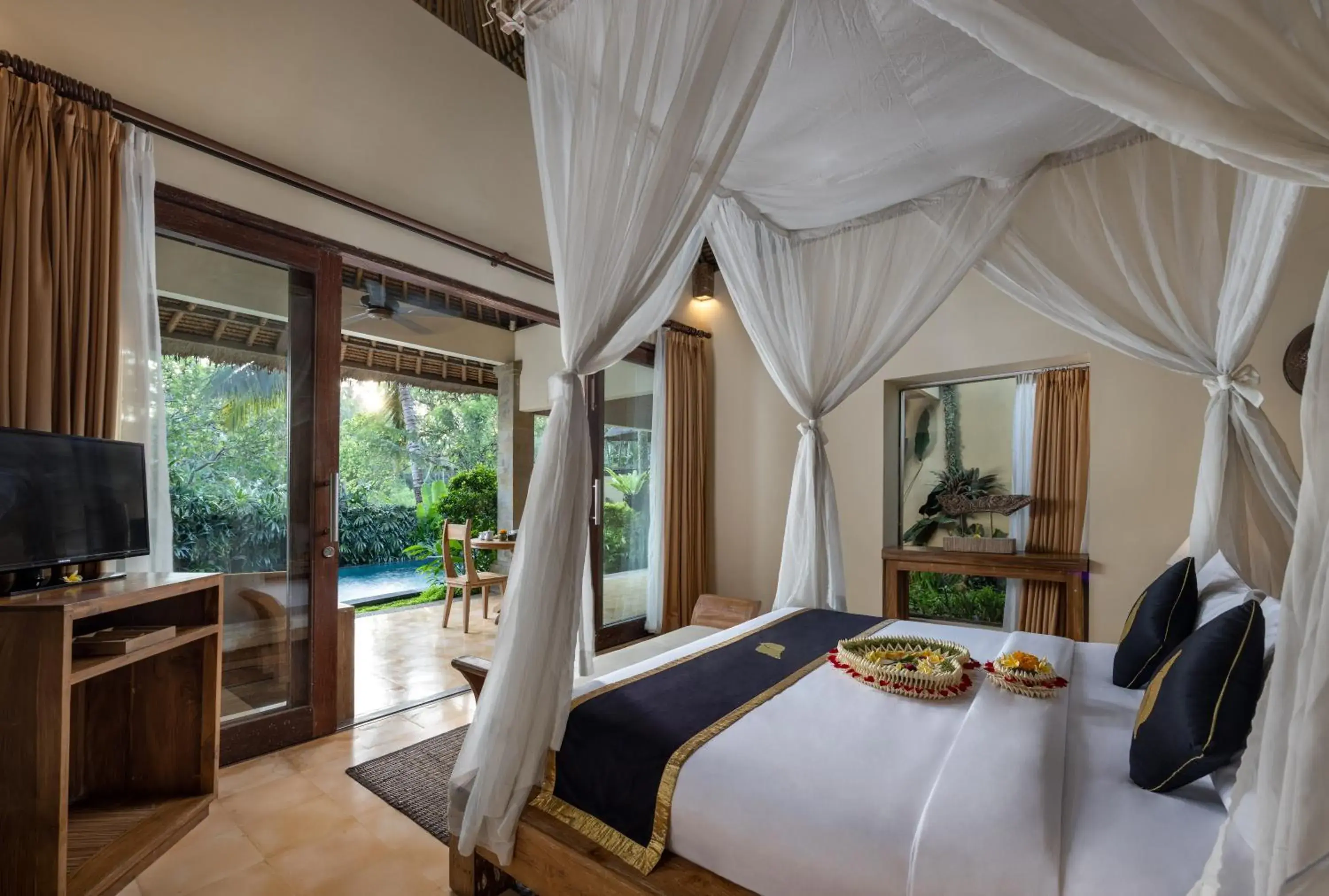 One-Bedroom Villa with Private Pool in The Sankara Resort & Spa One-Bedroom Villa with Private Pool in The Sankara Resort & Spa