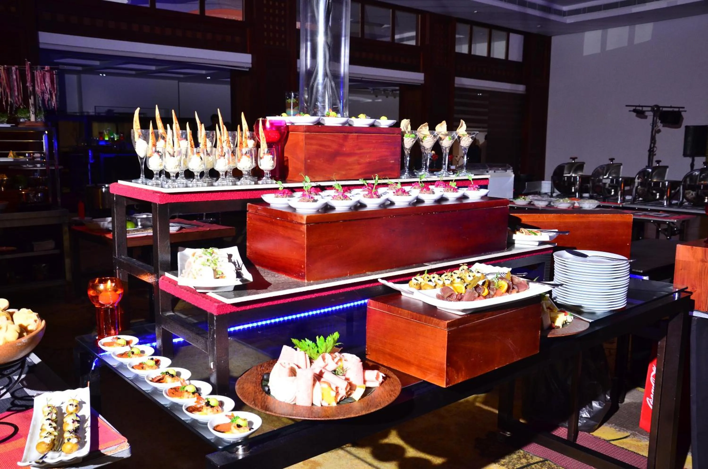 Meals in Earl's Regent Hotel