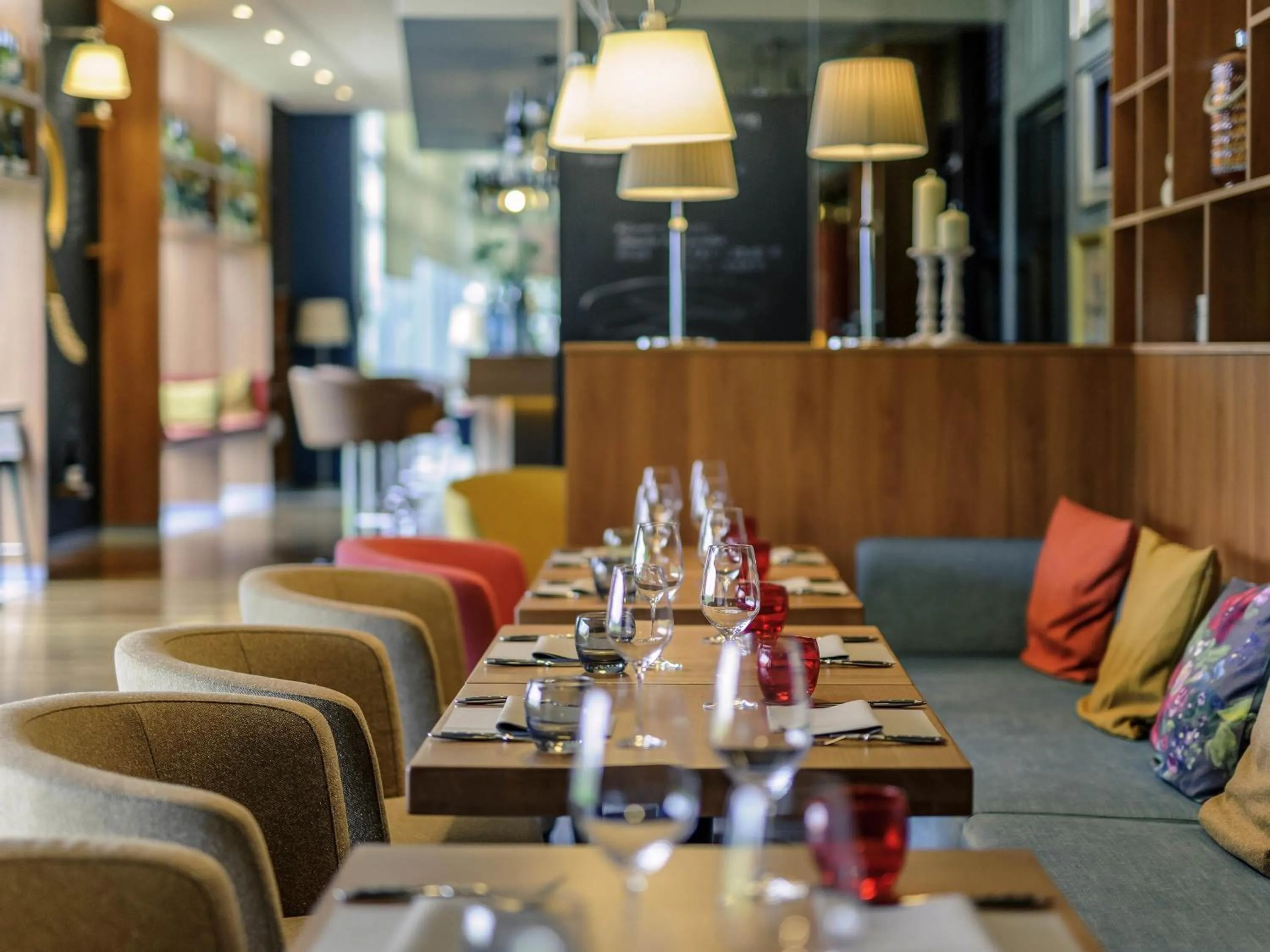 Restaurant/places to eat in Mercure Hotel Frankfurt Eschborn Helfmann-Park