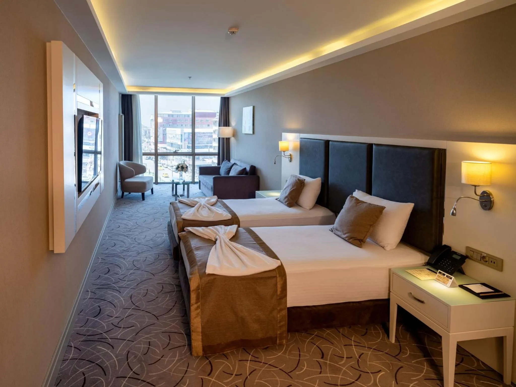 Photo of the whole room, Bed in The Conforium Hotel Van