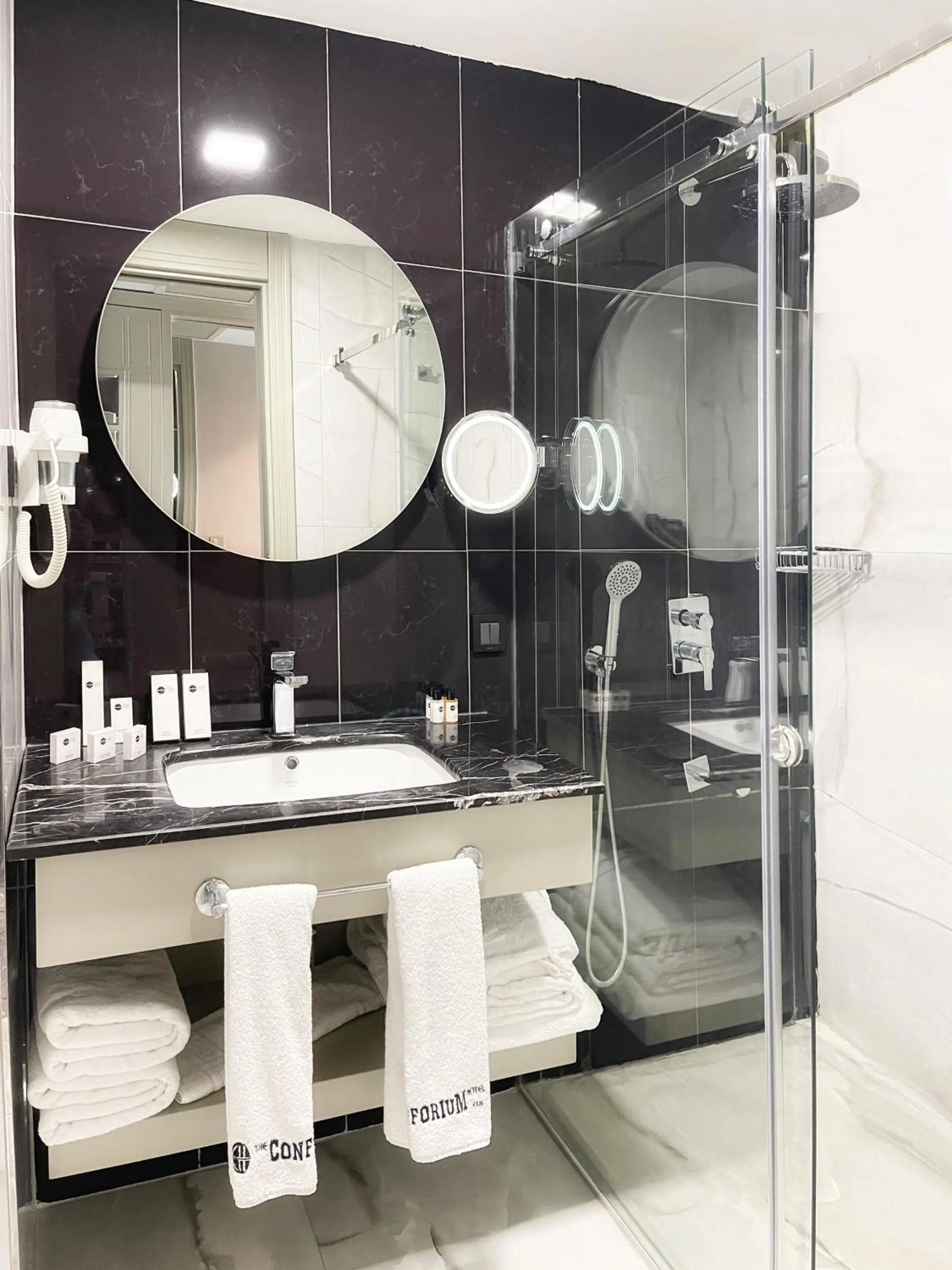 Bathroom in The Conforium Hotel Van