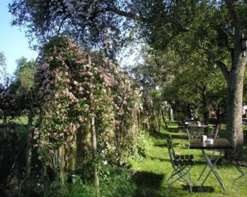 Restaurant/places to eat in Hotellerie Waldesruh