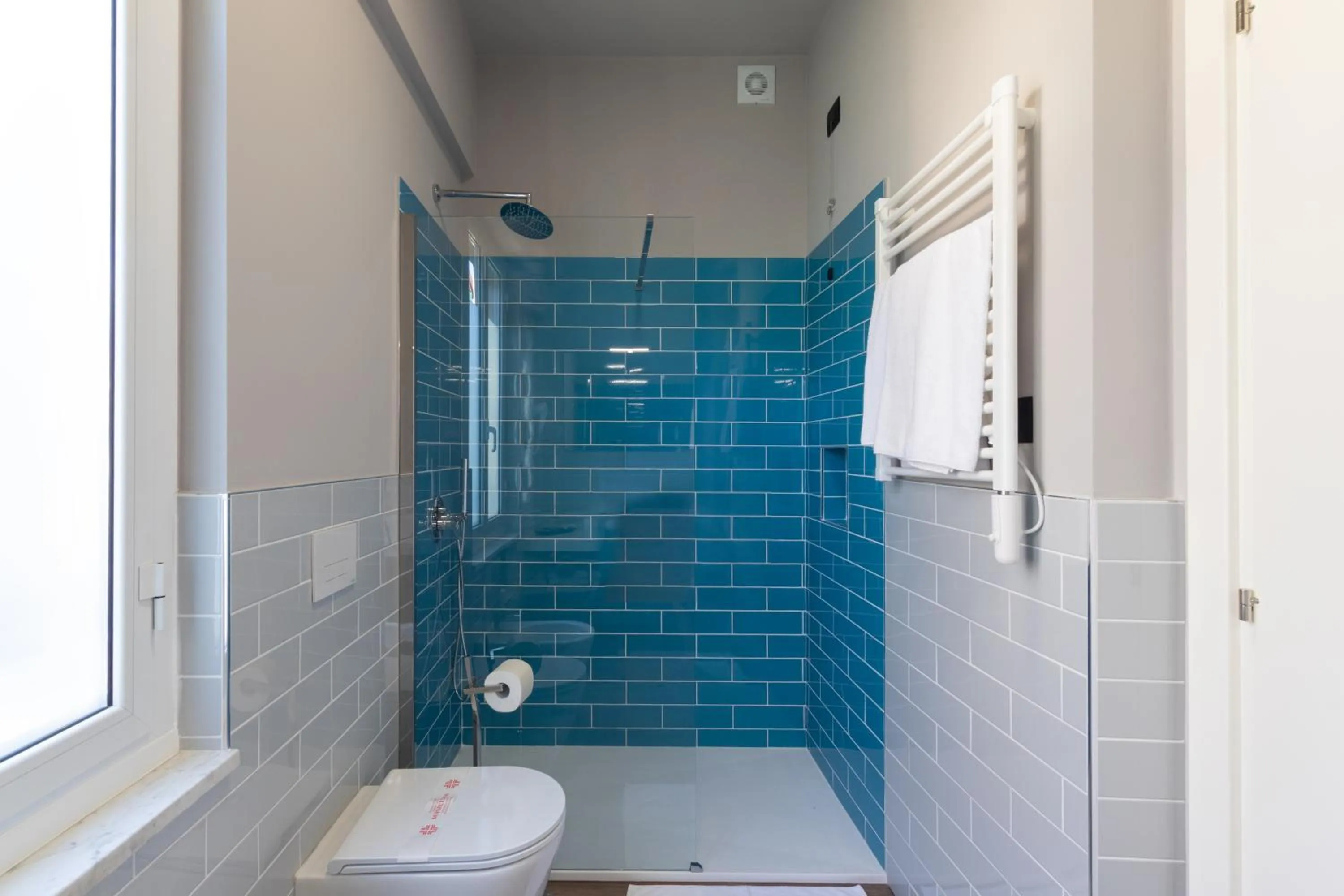 Shower in The Time -Home & Hotel-