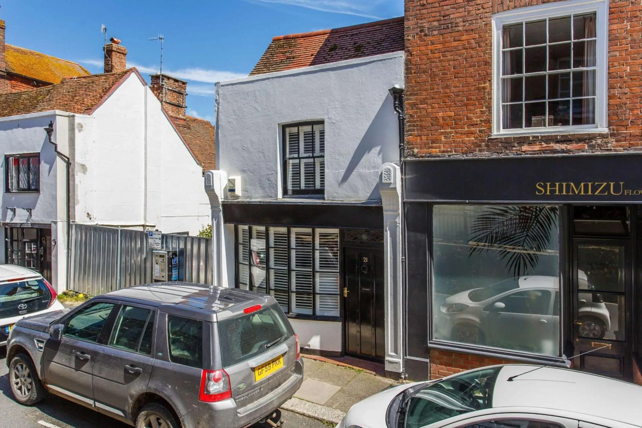 Other in Modern living, Charming Old Town Cottage