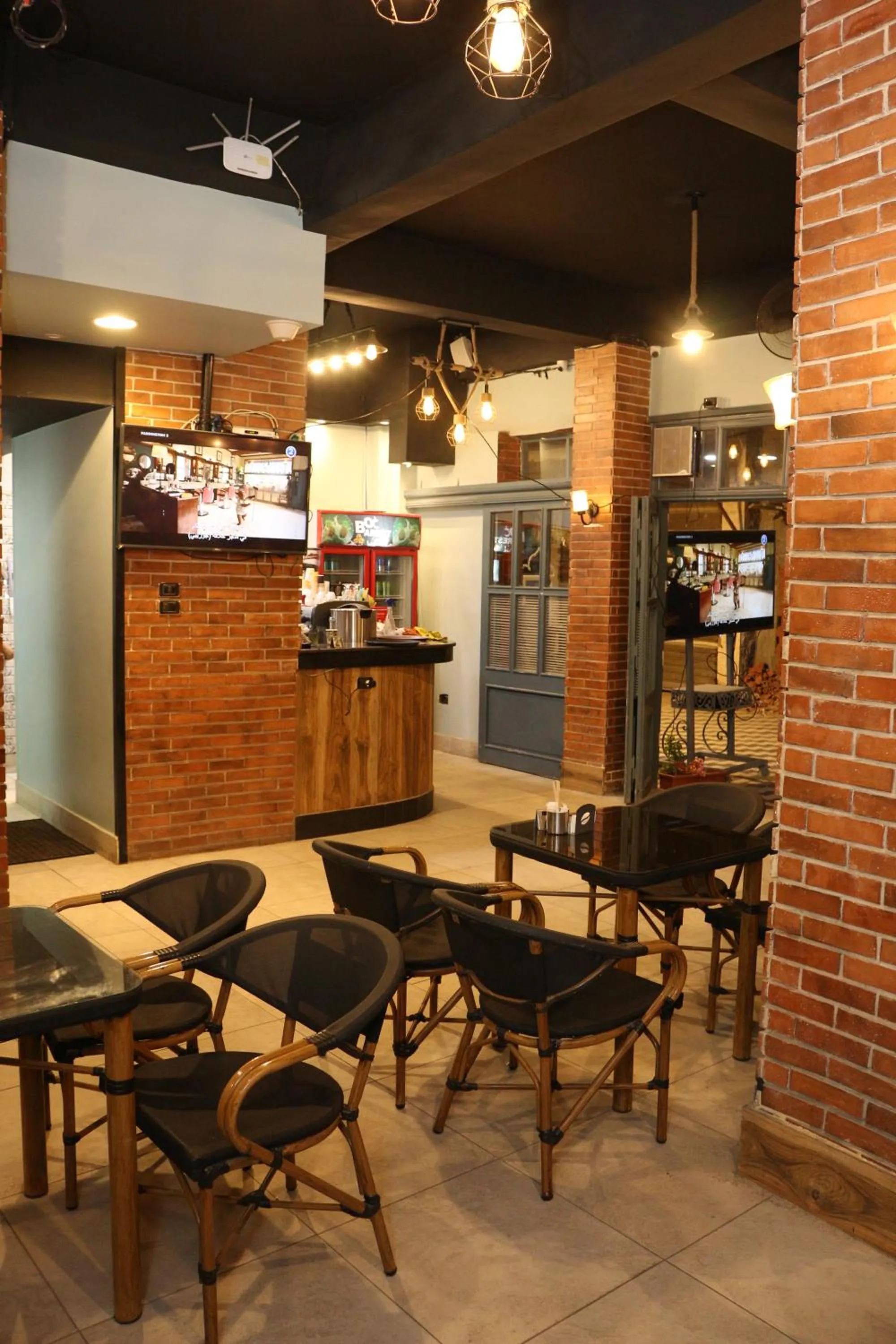 Communal lounge/ TV room in Royal hotel Tanta - فندق رويال طنطا