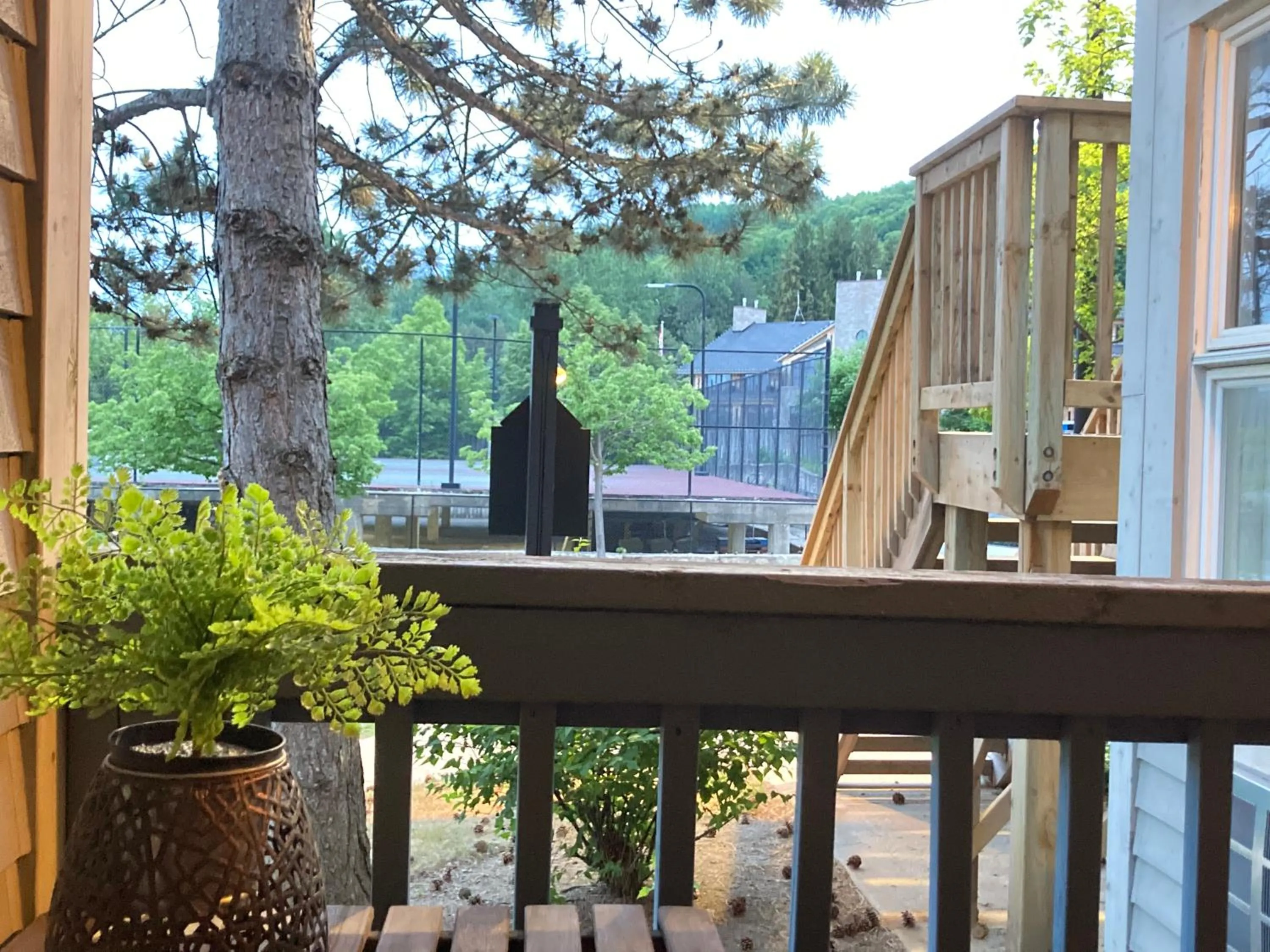 Blue Mountain Creekside Studio at North Creek Resort