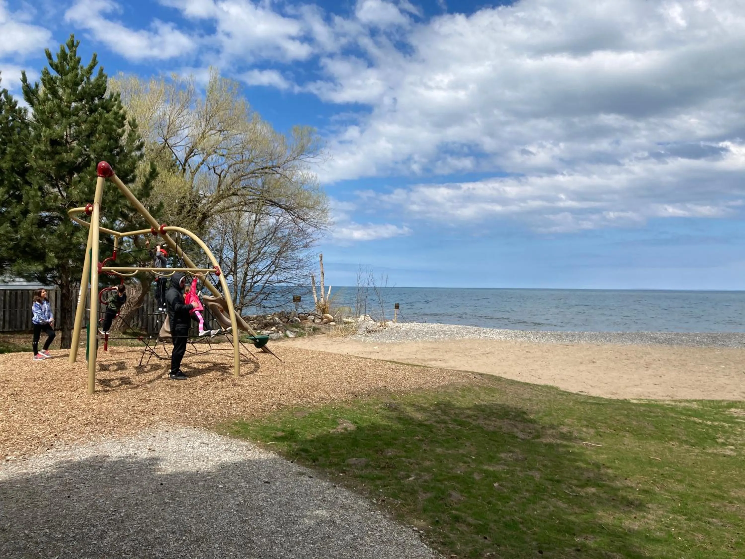 Blue Mountain Creekside Studio at North Creek Resort