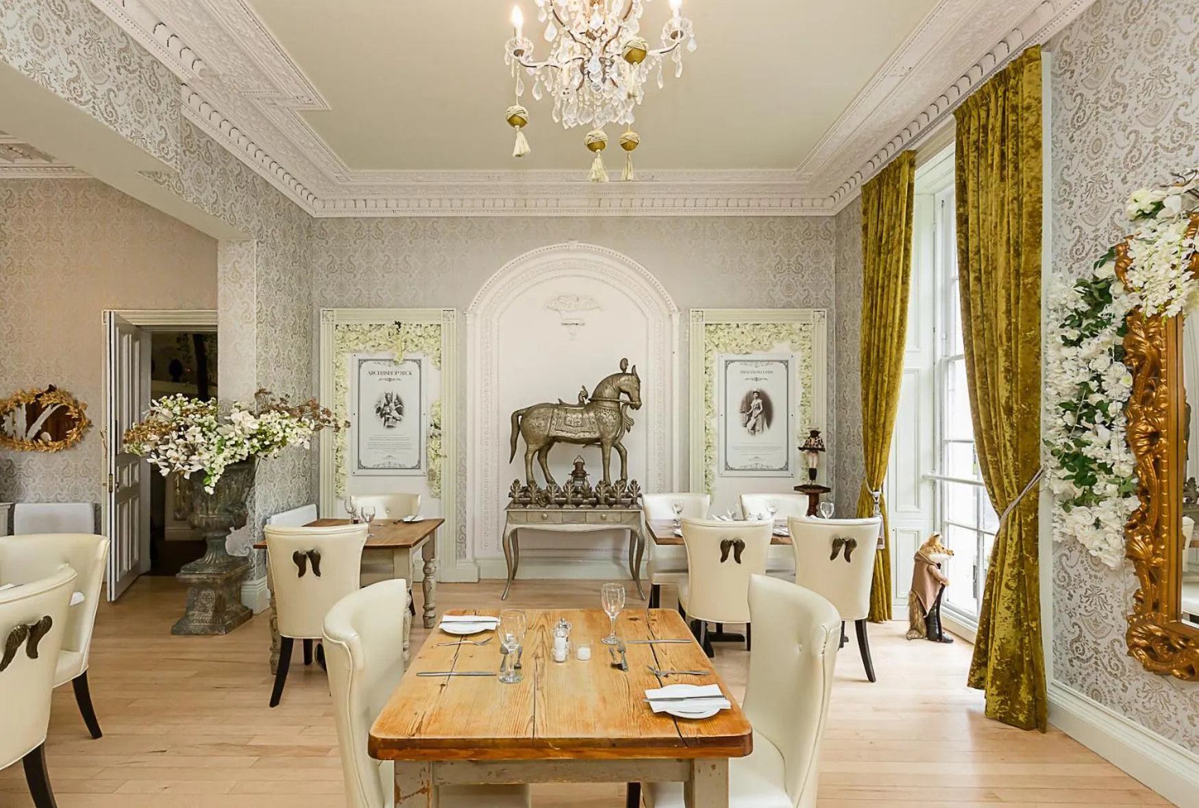 Restaurant/places to eat in RainHill Hall Hotel