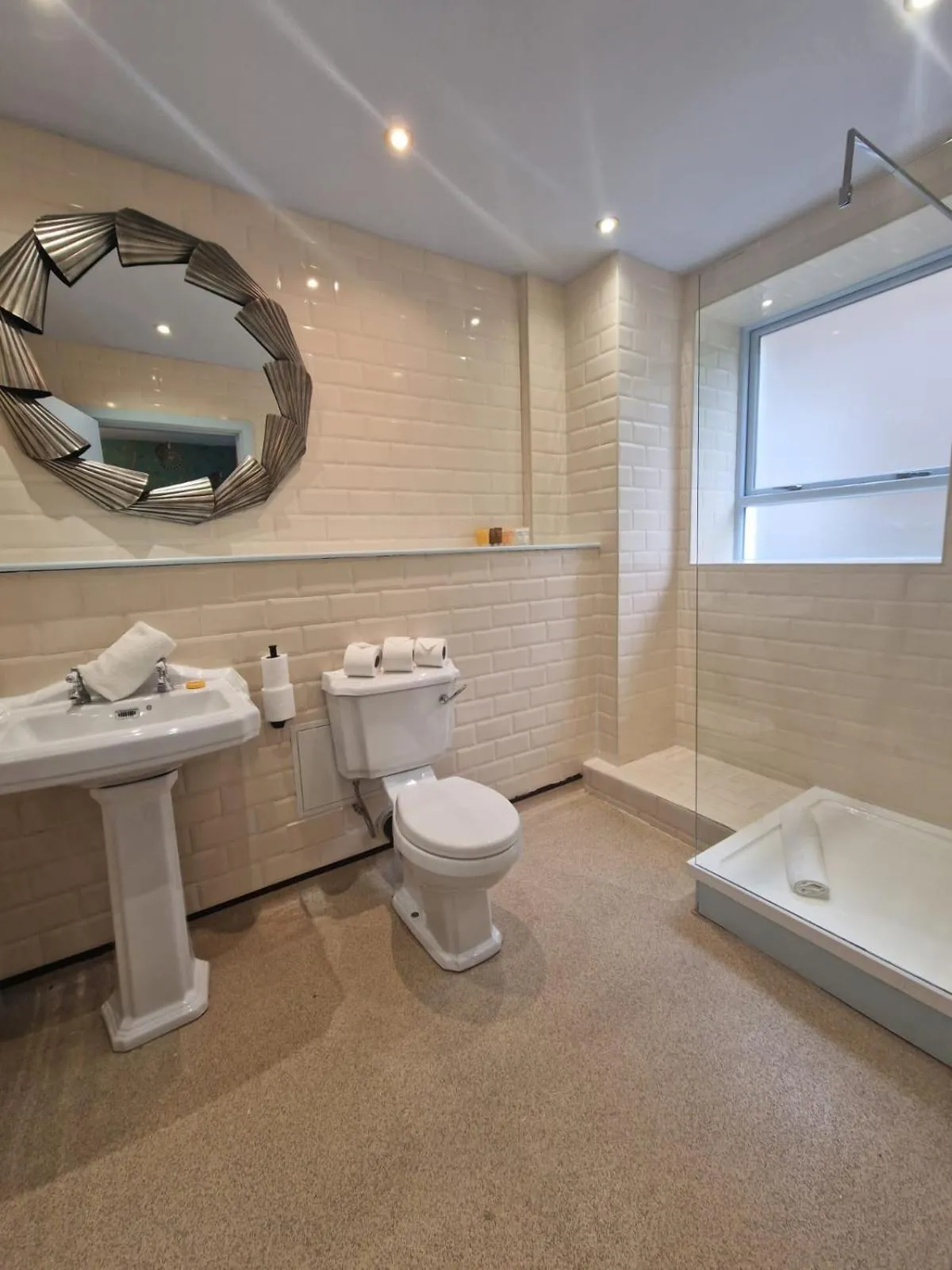 Shower in RainHill Hall Hotel