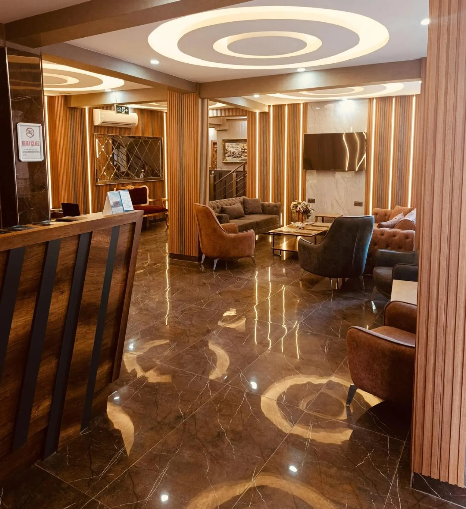 Seating area in Vizyon Park Otel