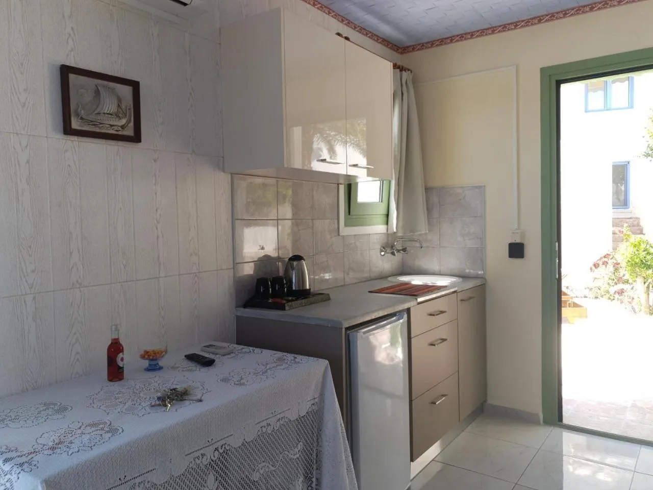 Kitchen or kitchenette in Private Studio Korifi sea view