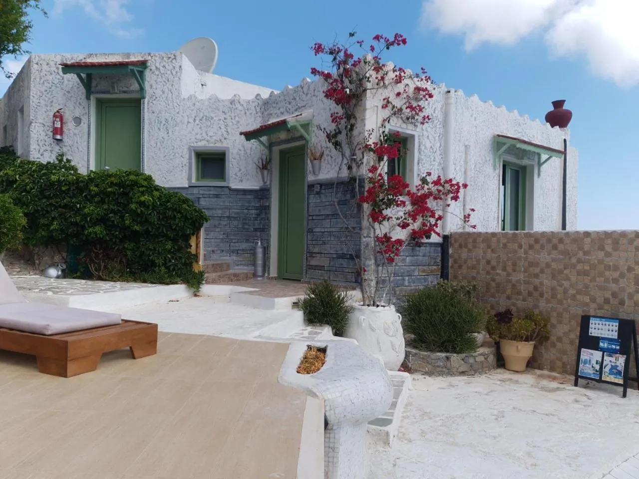 Facade/entrance in Private Studio Korifi sea view