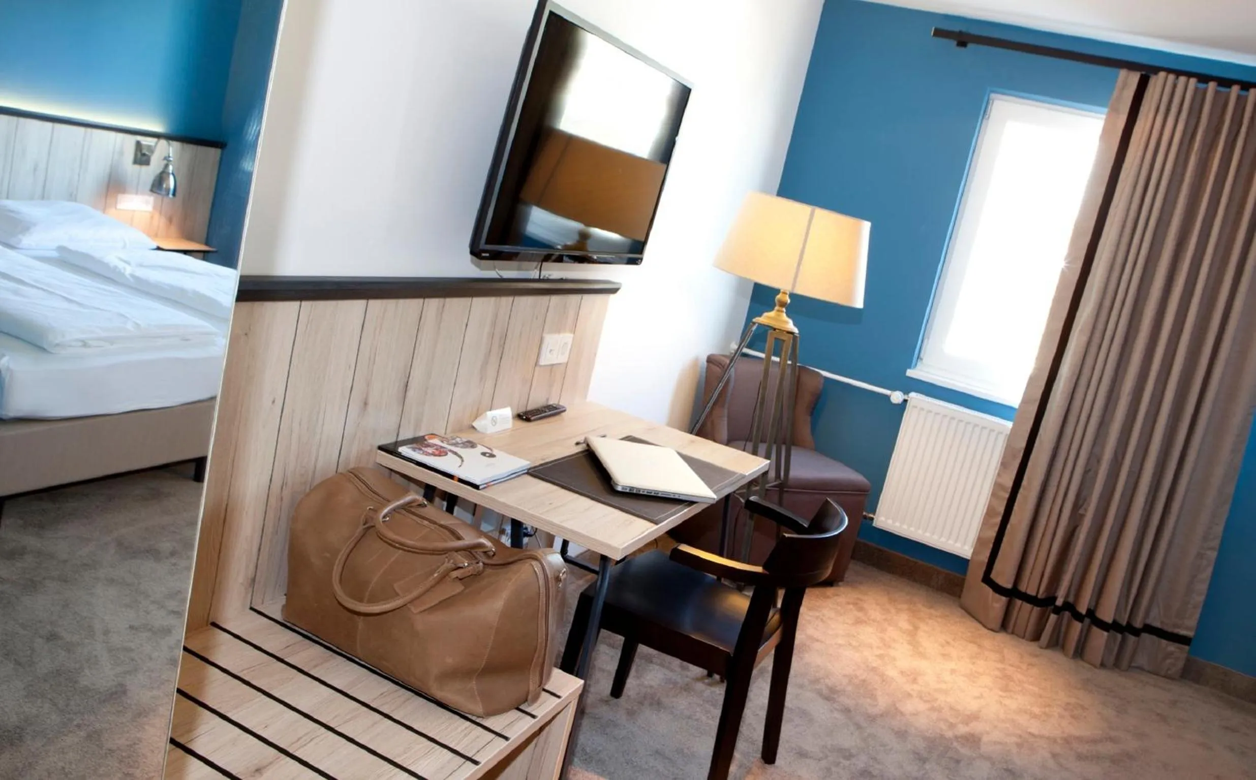 Seating area, Bed in Dock1