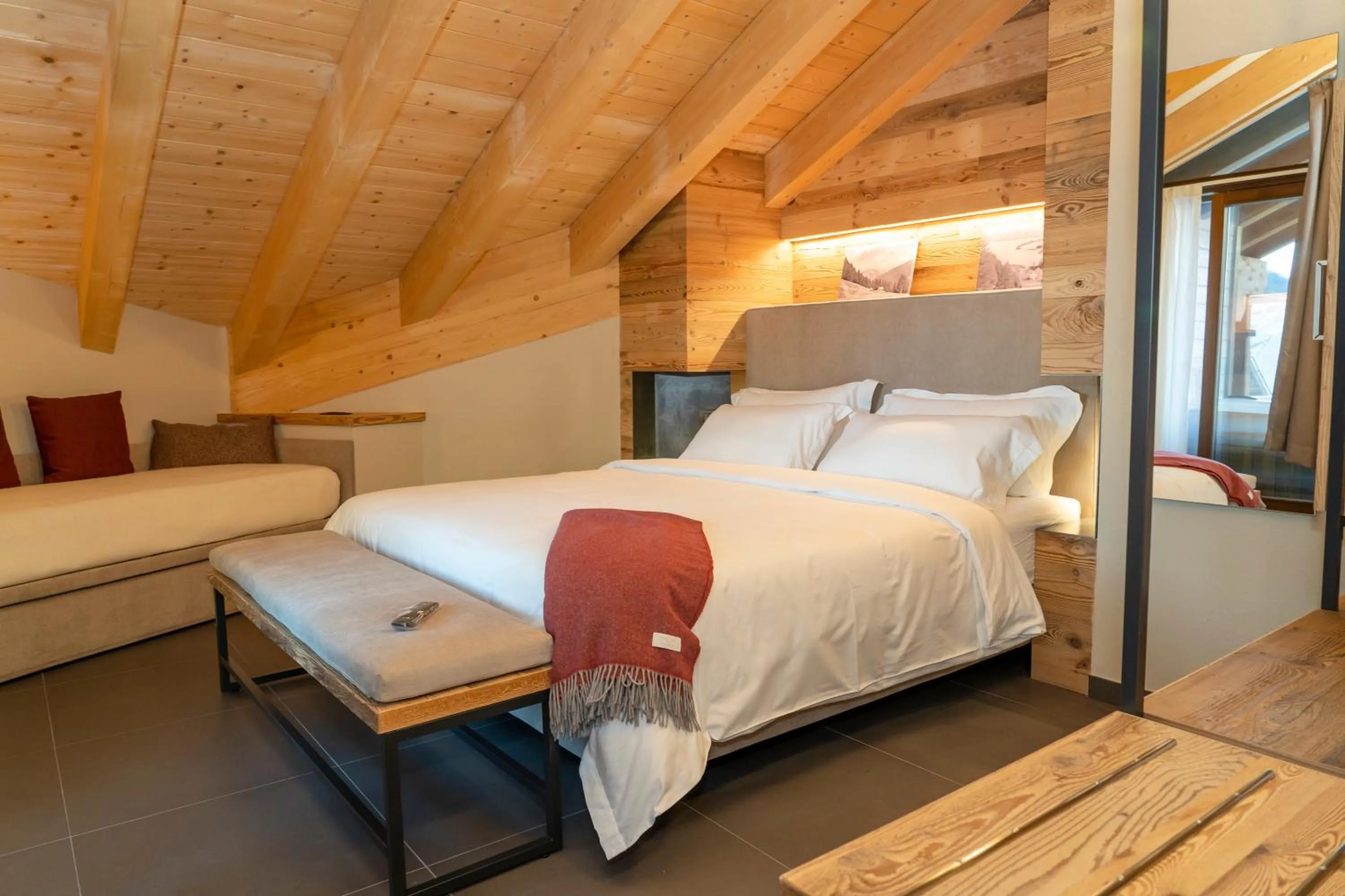 Photo of the whole room, Bed in Nira Mountain Resort Futura