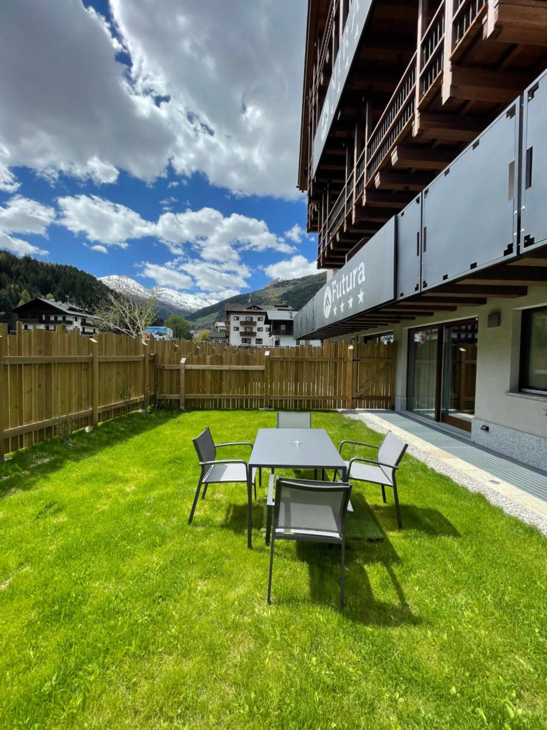 Solarium in Nira Mountain Resort Futura