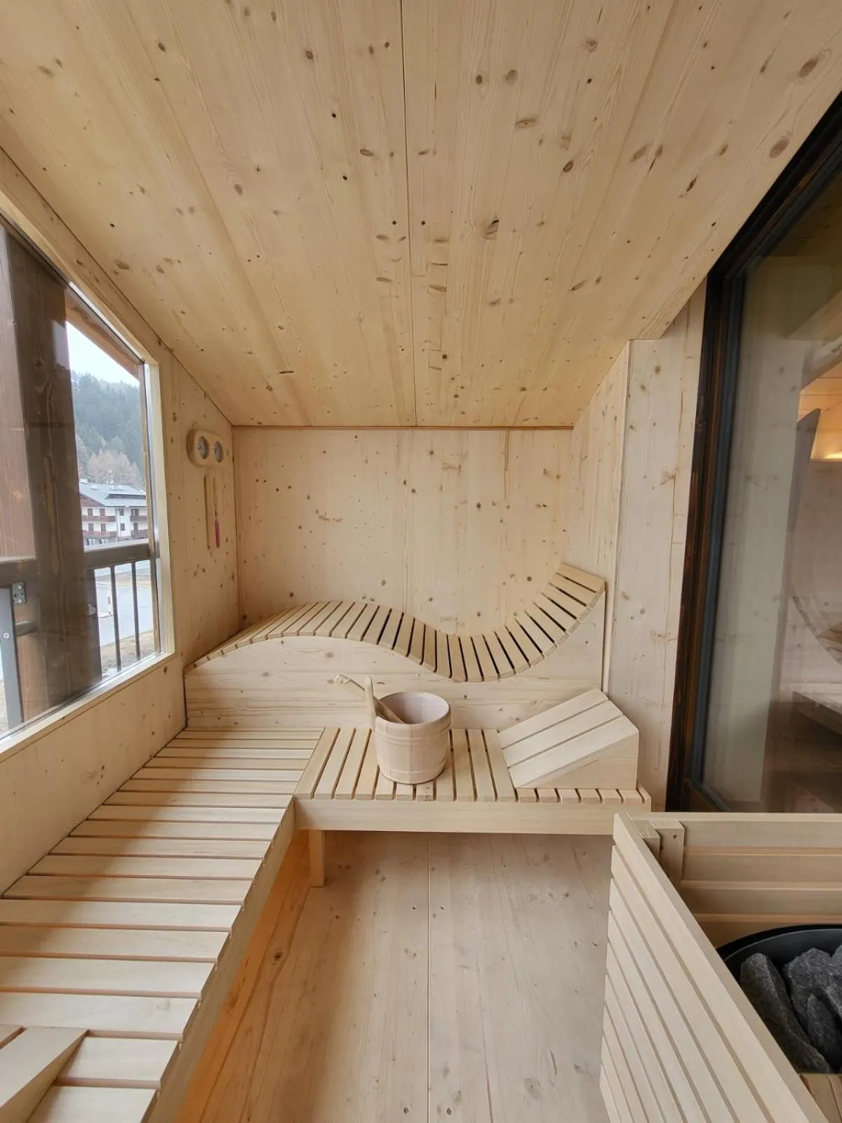 Sauna in Nira Mountain Resort Futura