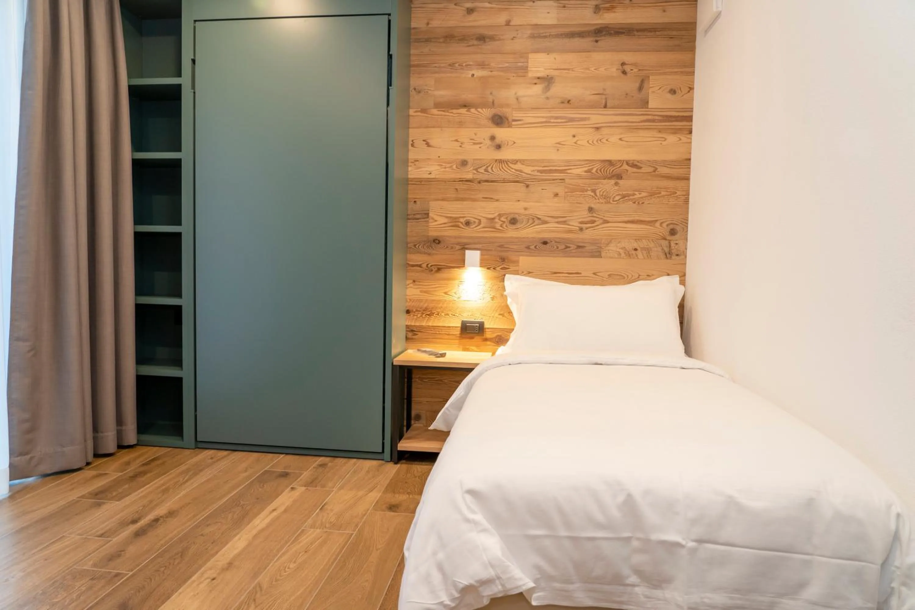 Bedroom, Bed in Nira Mountain Resort Futura