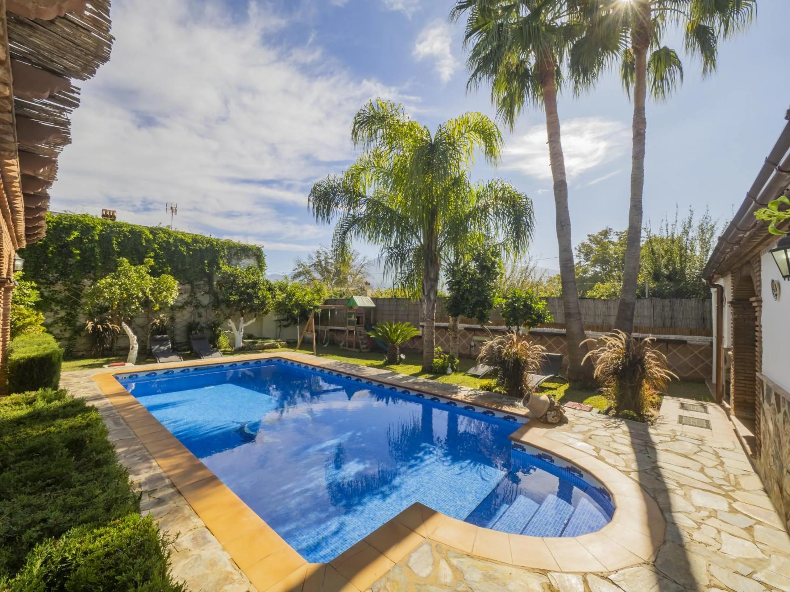 Swimming pool in Cubo's Casa Rural Sol
