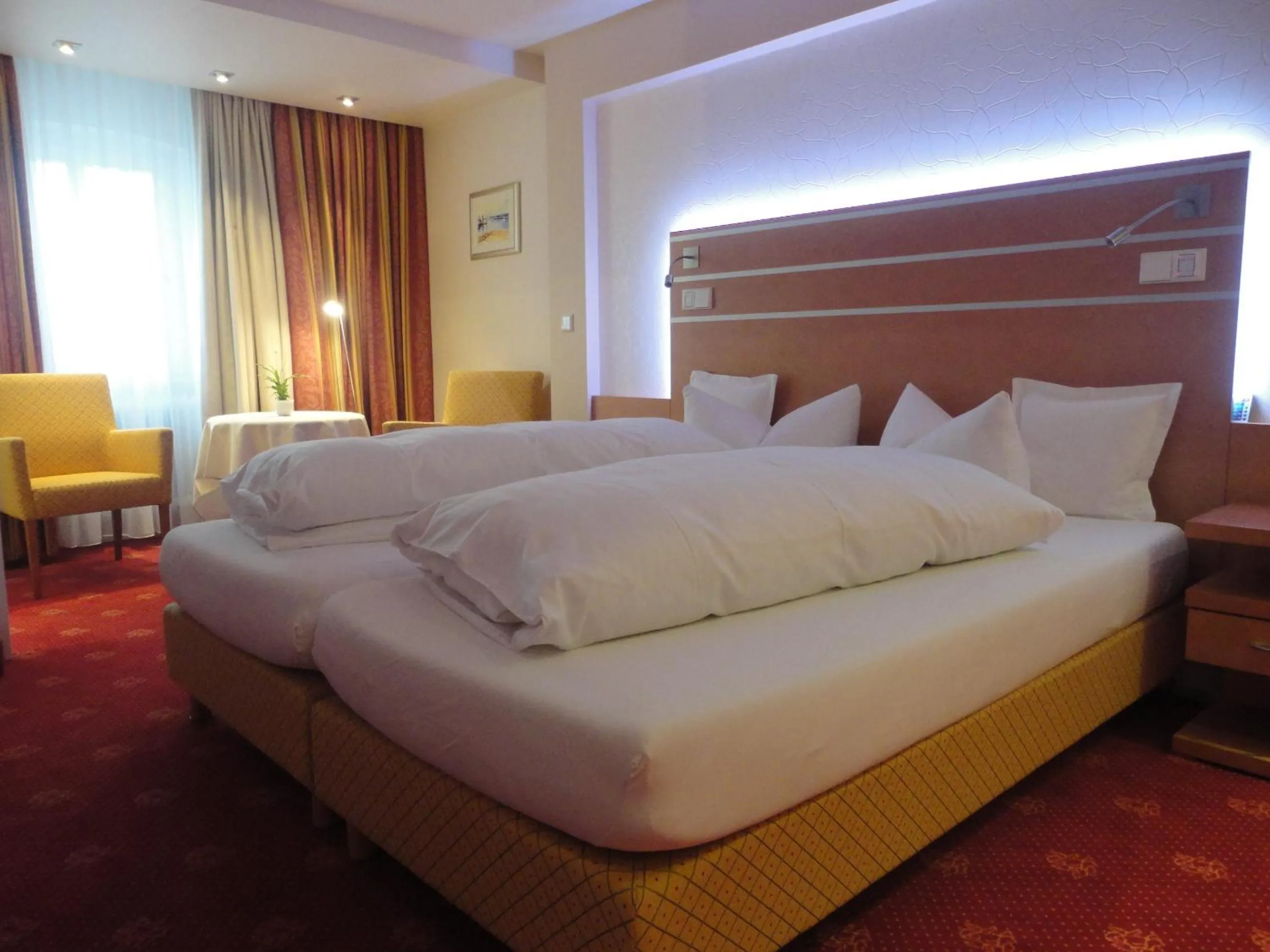 Bed in Hotel Engel