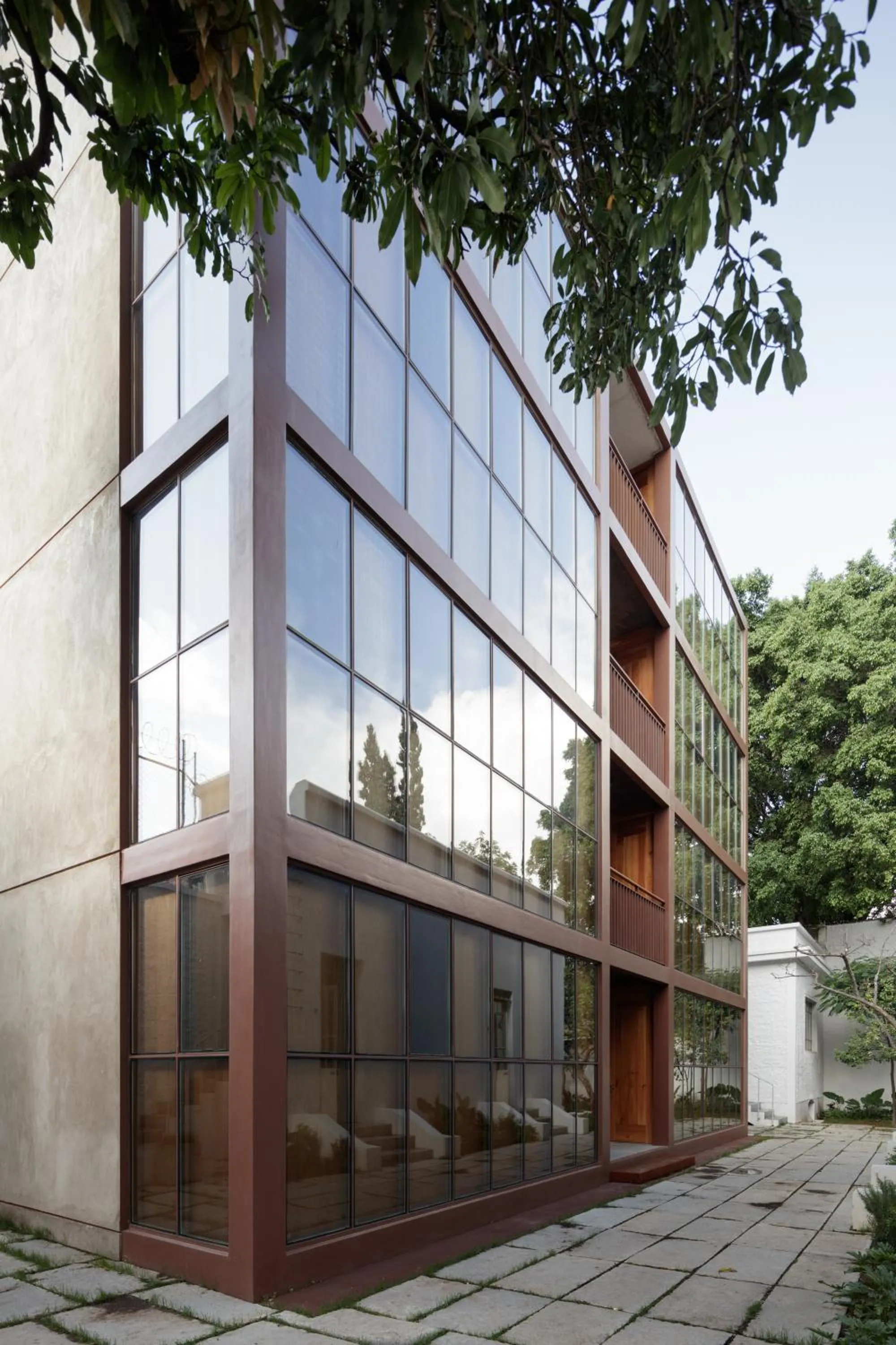 Property building in Casa Bosque Eduviges