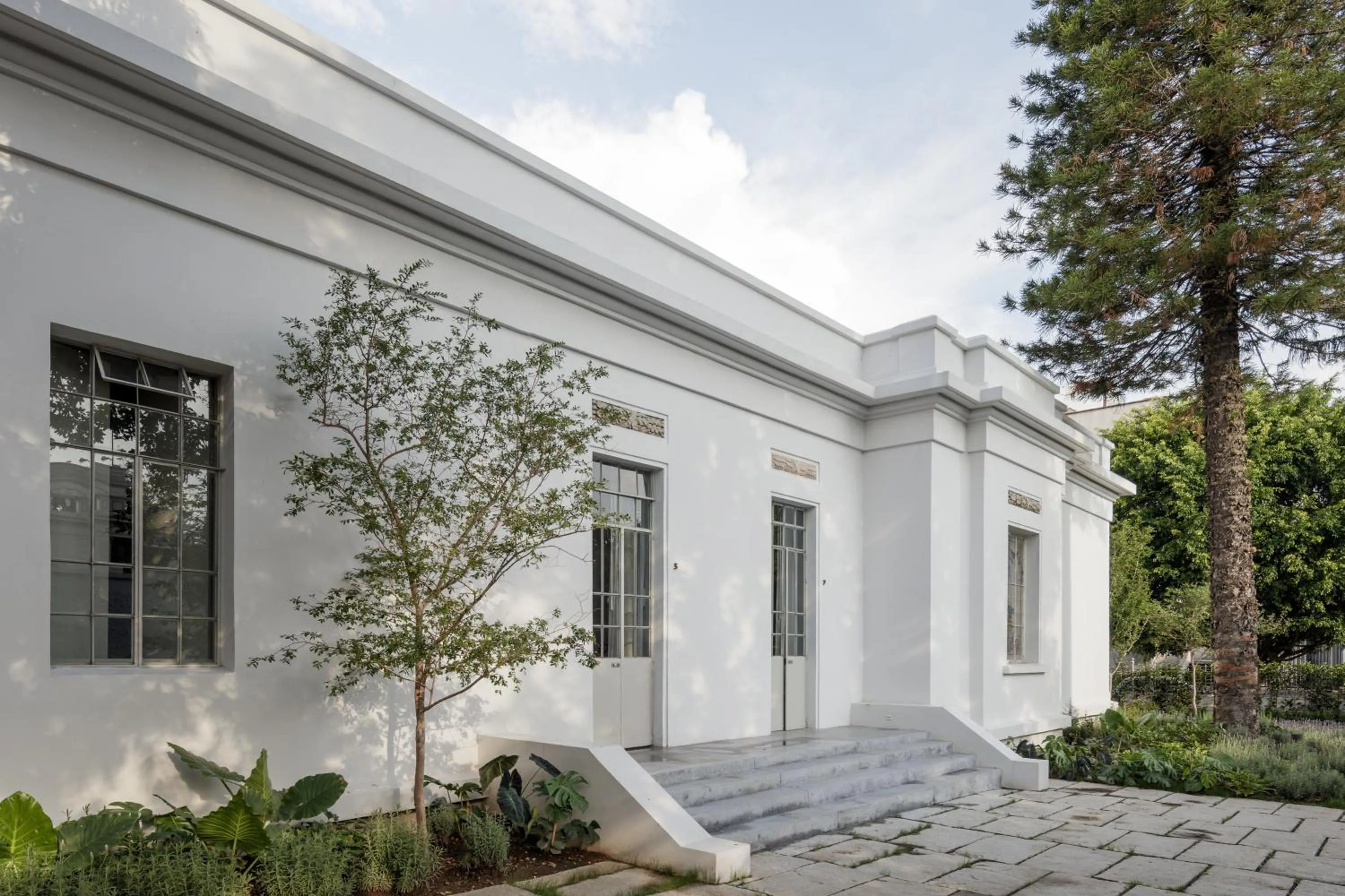 Property building in Casa Bosque Eduviges