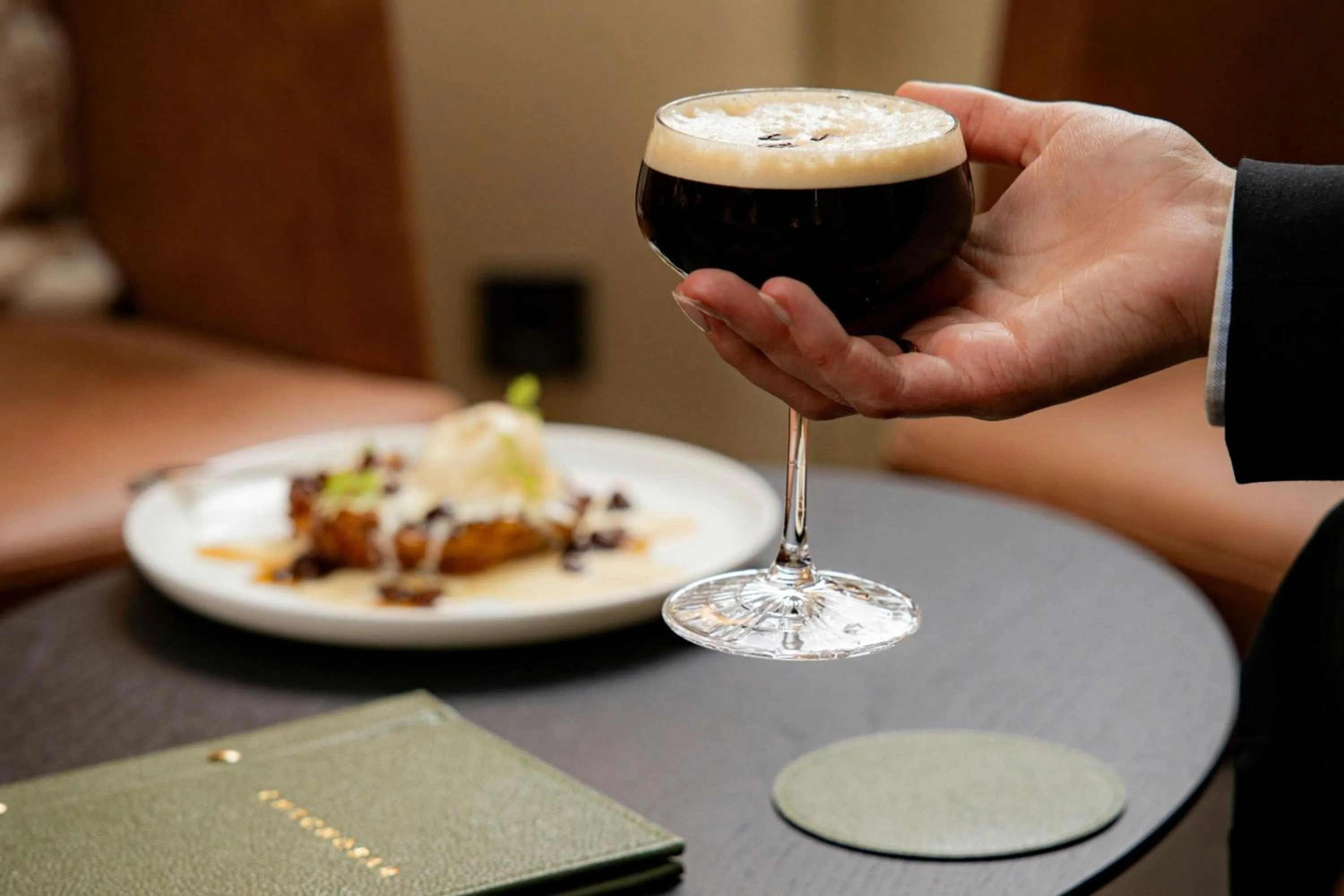 Lounge or bar in Berlin Marriott Hotel