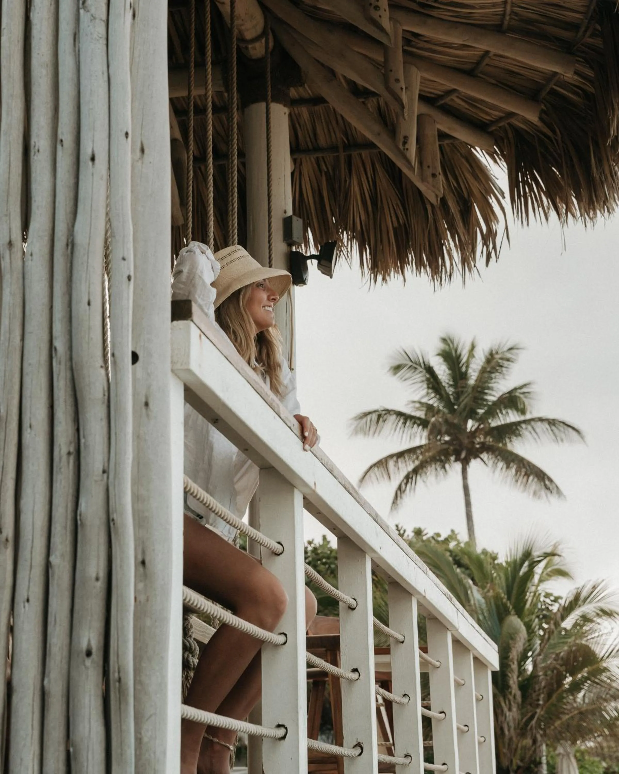 Lounge or bar in Long Bay Beach Resort