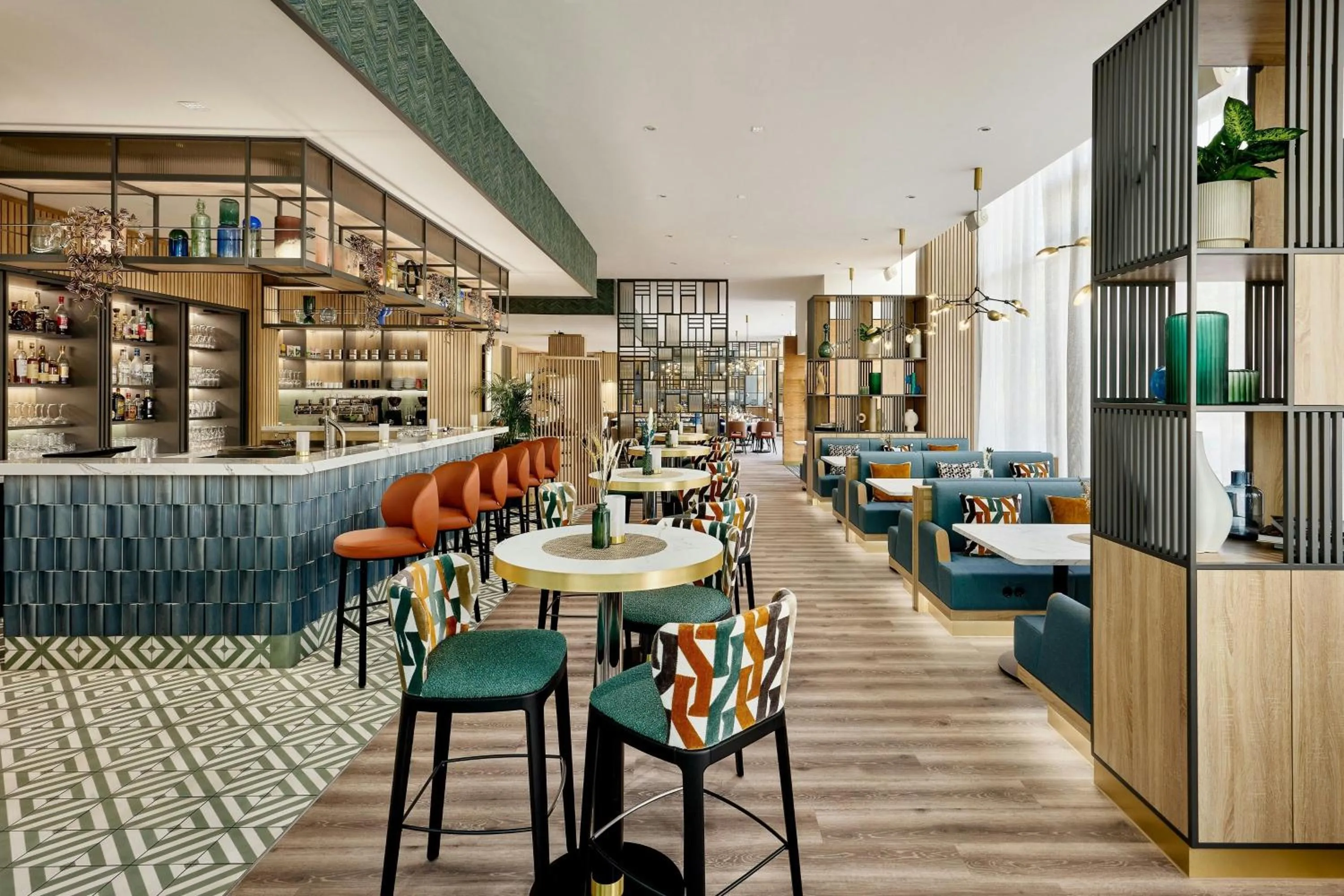 Lounge or bar in Courtyard by Marriott Berlin City Center