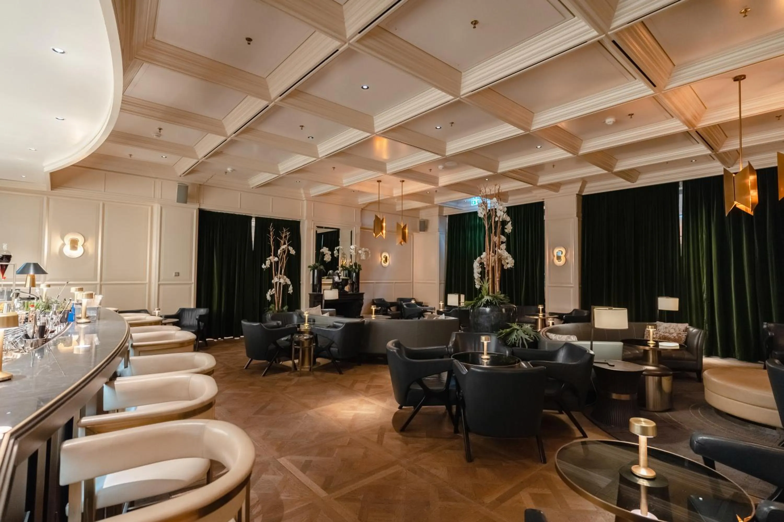 Lounge or bar in The Ritz-Carlton, Berlin
