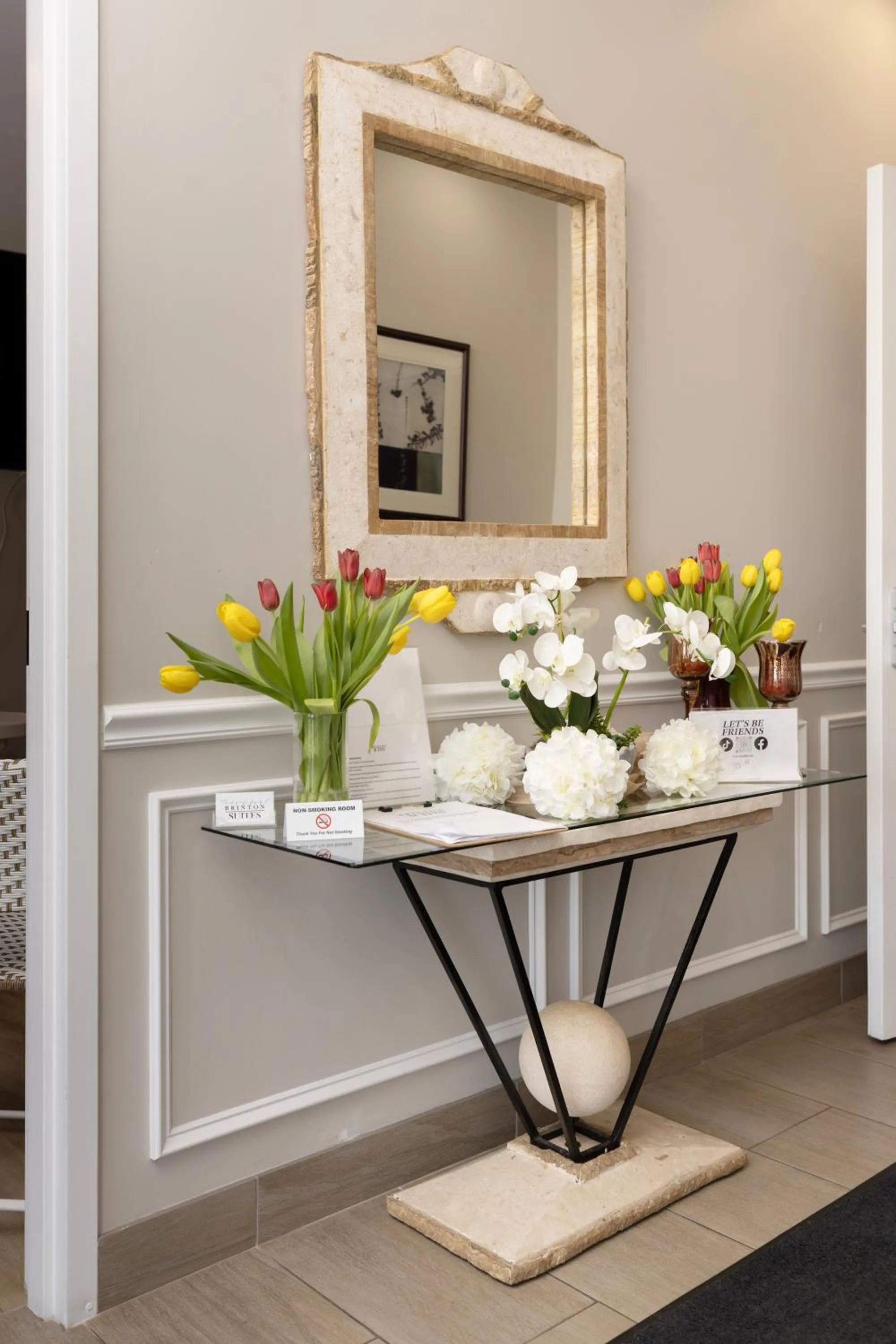 Lobby or reception in Brinton Suites