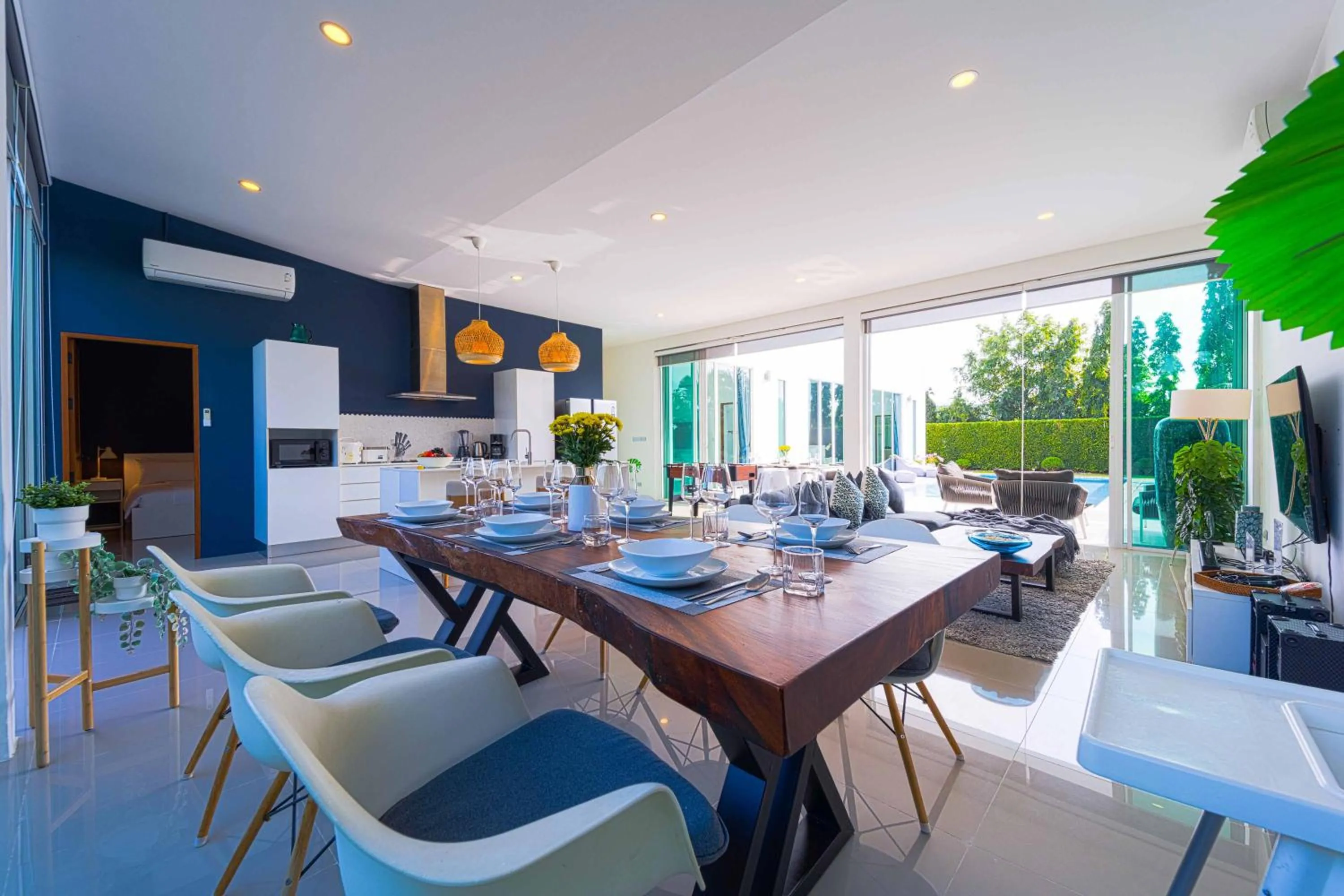 Dining area in Harmony Villa 5 Bedroom Modern Pool Villa - KH-A7