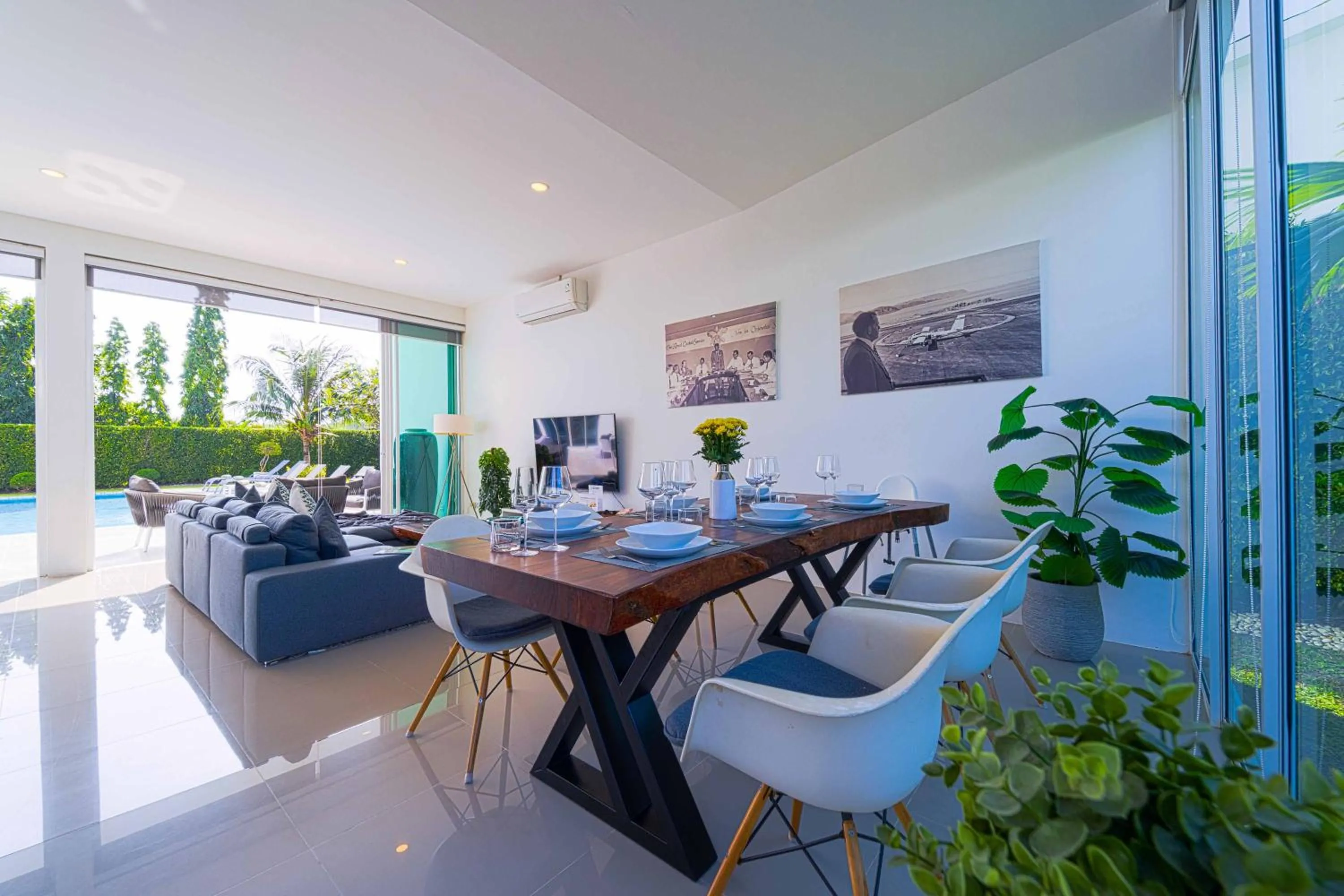 Living room in Harmony Villa 5 Bedroom Modern Pool Villa - KH-A7