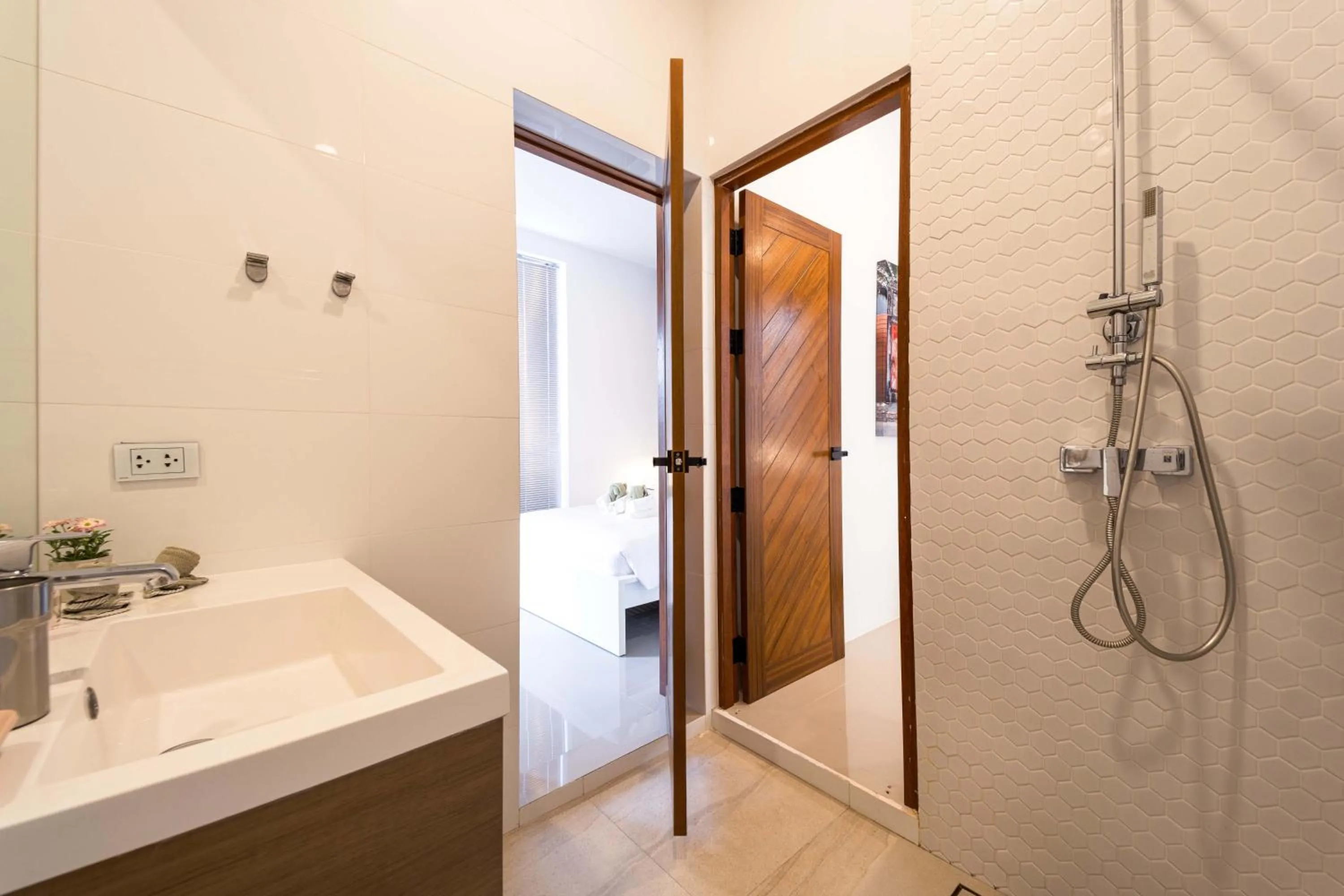 Bathroom in Harmony Villa 5 Bedroom Modern Pool Villa - KH-A7