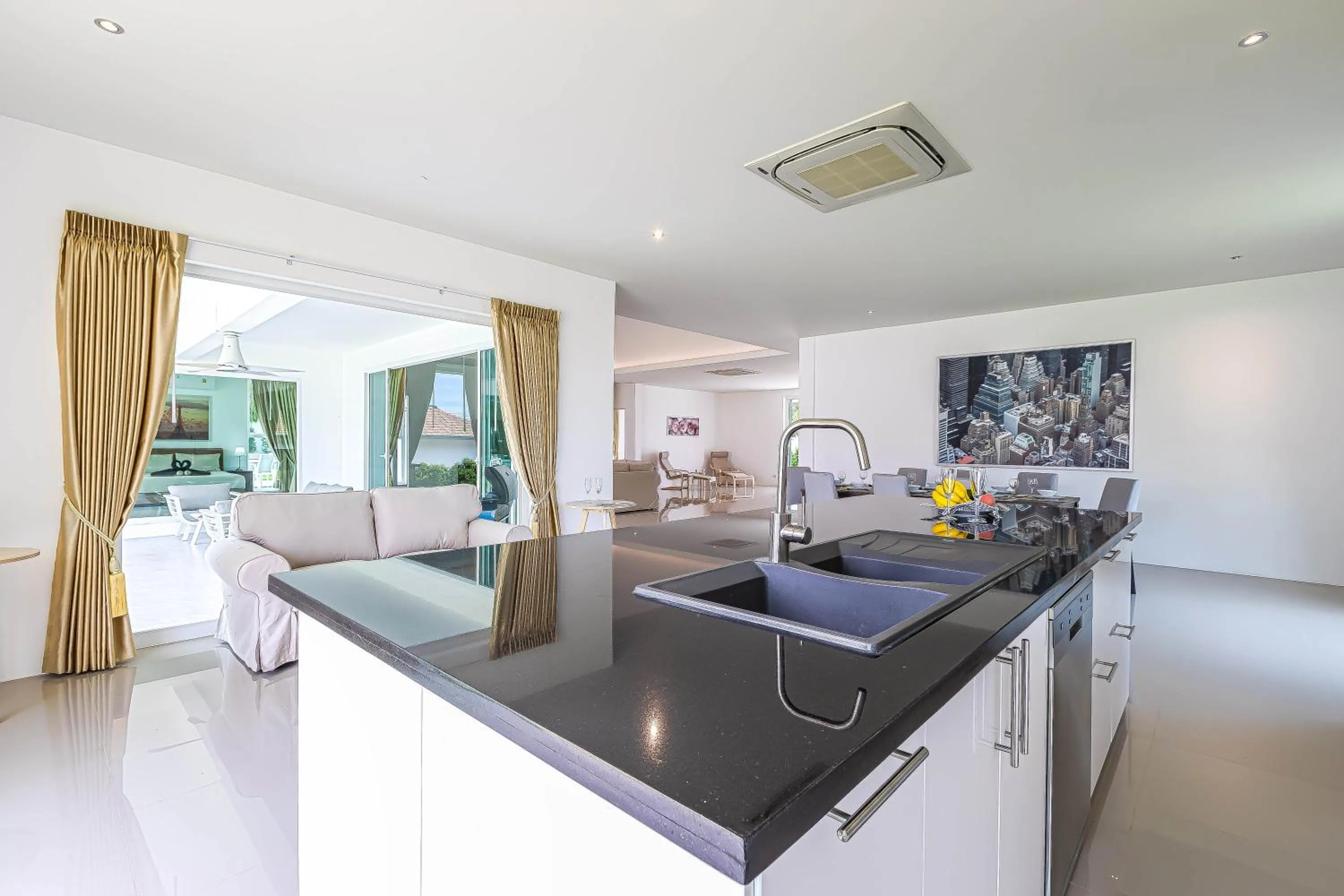 Amazing Private 6 Bedroom Pool Villa ED60